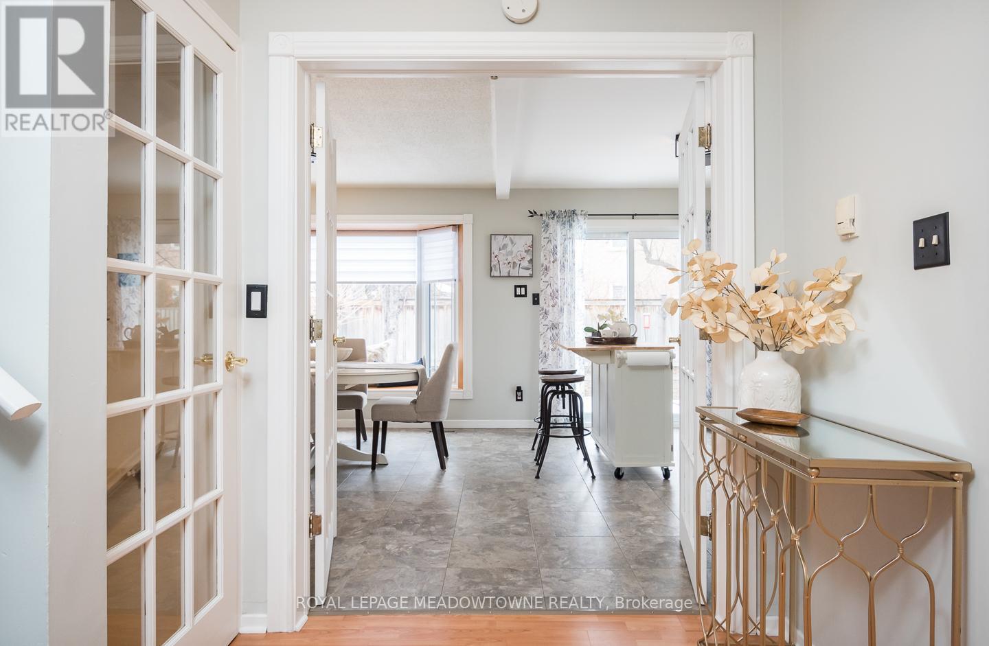 












833 LAURIER AVENUE

,
Milton,




Ontario
L9T4H4

