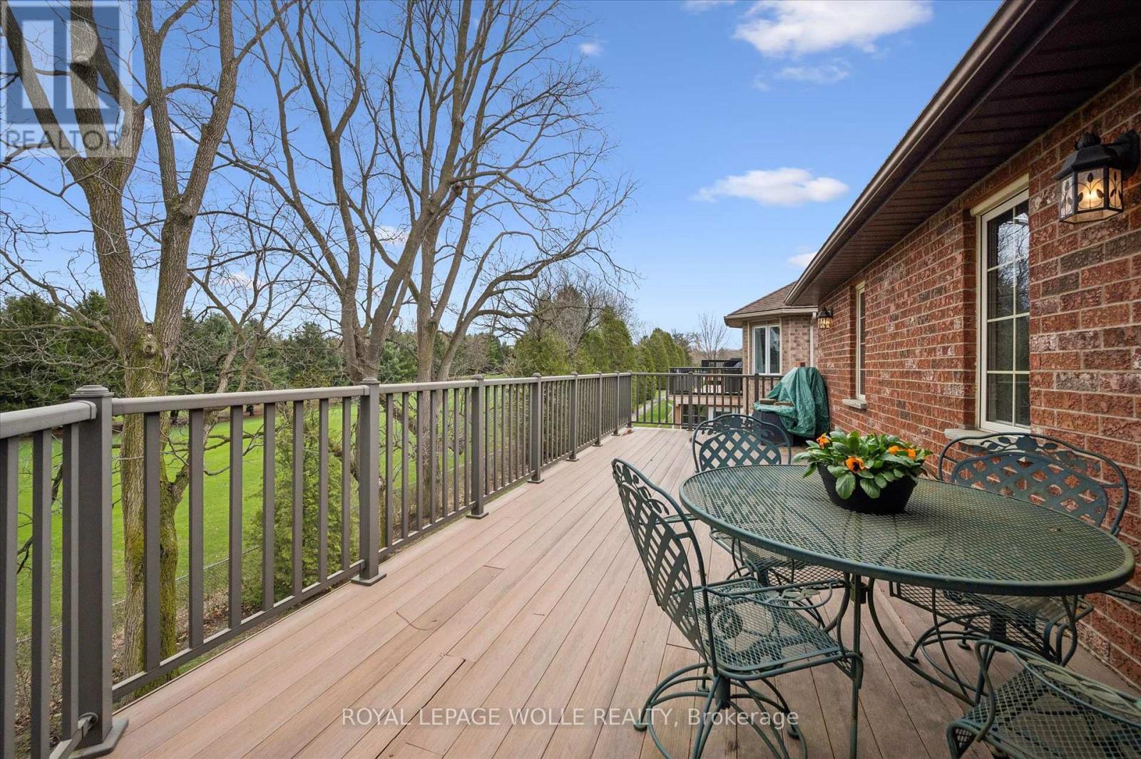 












152 GOLF LINKS DRIVE

,
Wilmot,




Ontario
N3A3P1


