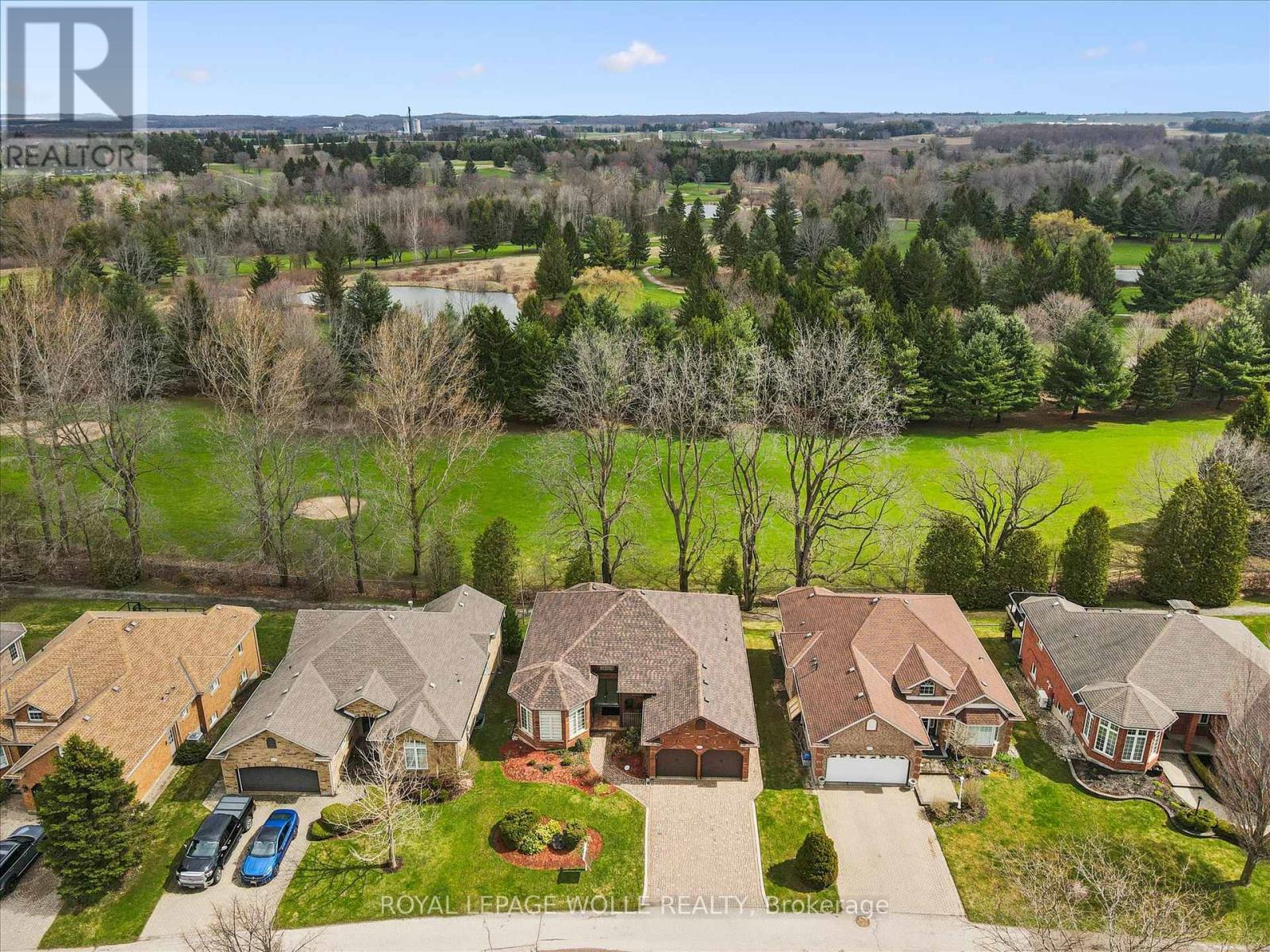 












152 GOLF LINKS DRIVE

,
Wilmot,




Ontario
N3A3P1

