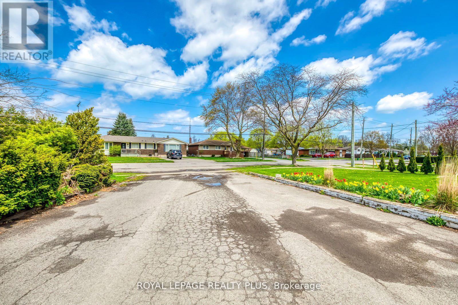 












128 PARNELL ROAD

,
St. Catharines,




Ontario
L2M1V4

