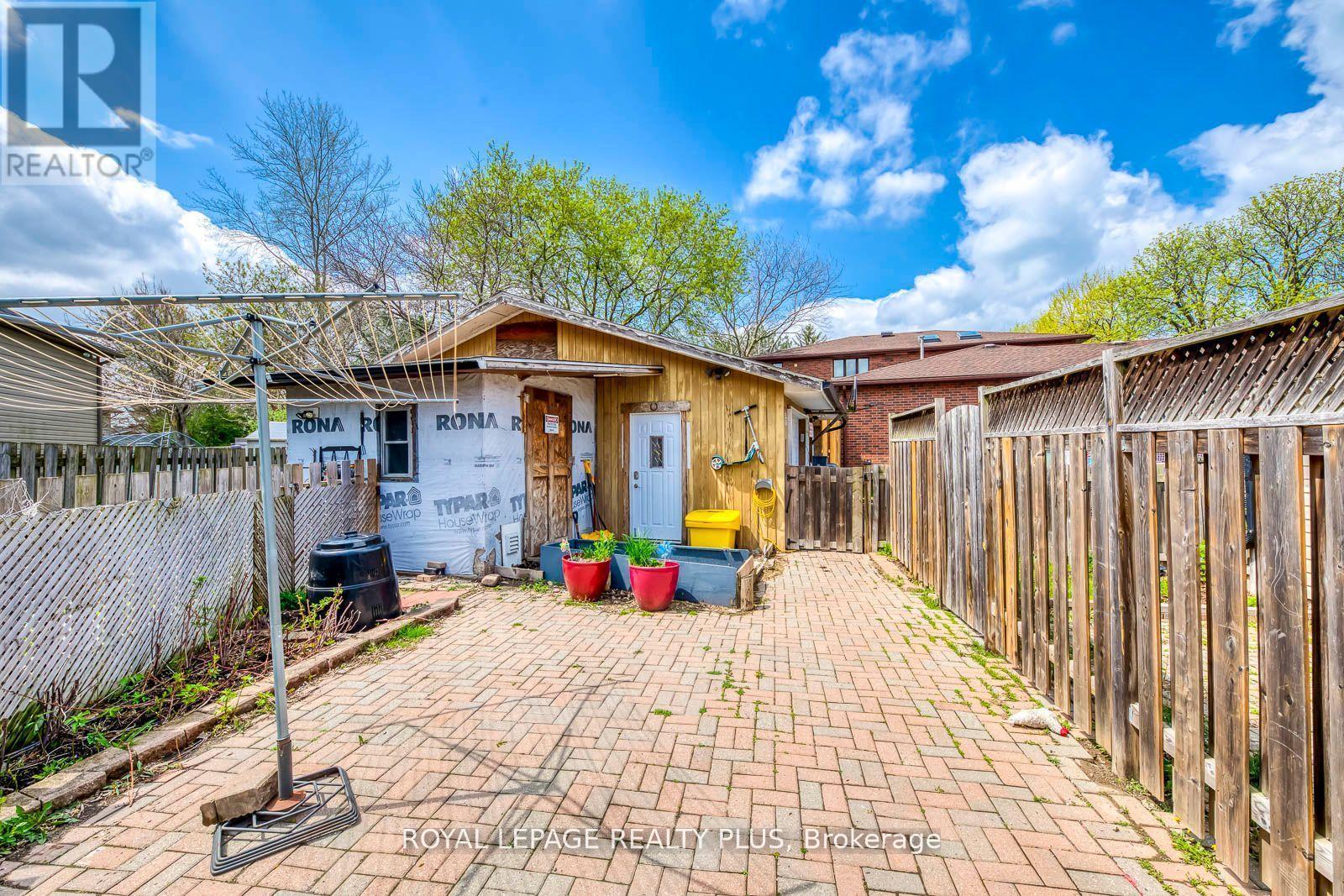 












128 PARNELL ROAD

,
St. Catharines,




Ontario
L2M1V4

