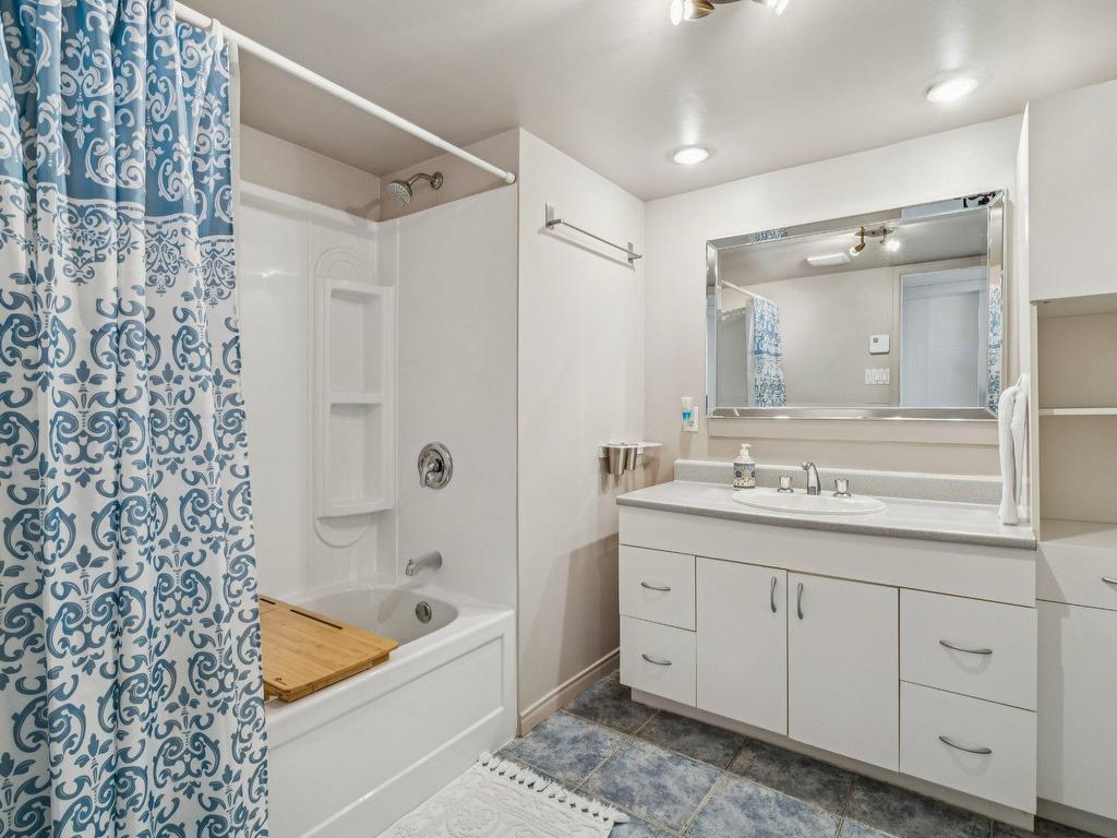 









3520


Rue Gilbert

,
La Plaine (Terrebonne),




QC
J7M2C1

