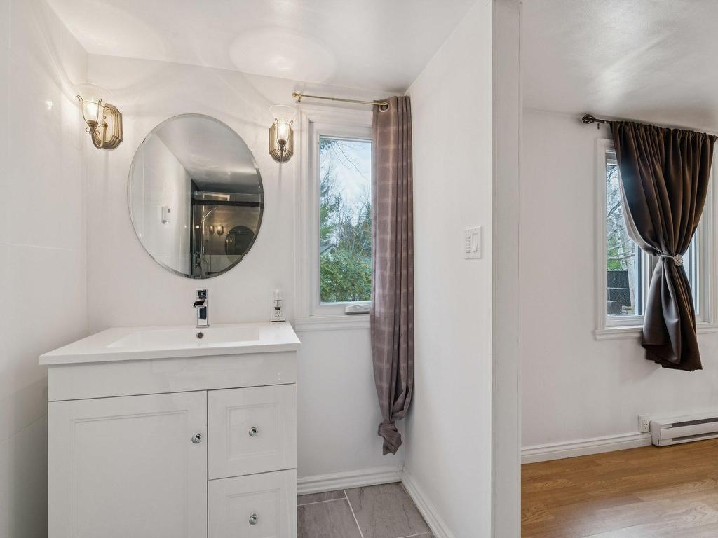 









3520


Rue Gilbert

,
La Plaine (Terrebonne),




QC
J7M2C1

