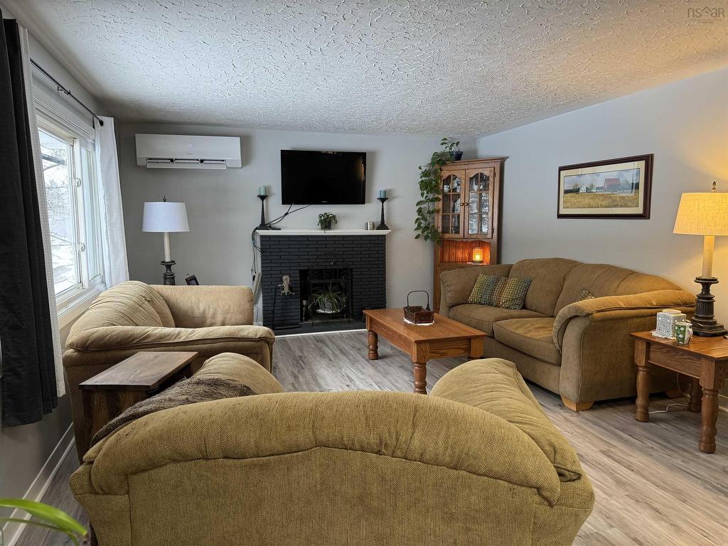 












233 Greenfield Road

,
Murray Siding,




NS
B6L 3M6

