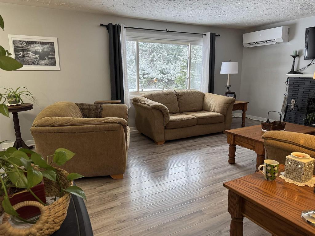 












233 Greenfield Road

,
Murray Siding,




NS
B6L 3M6

