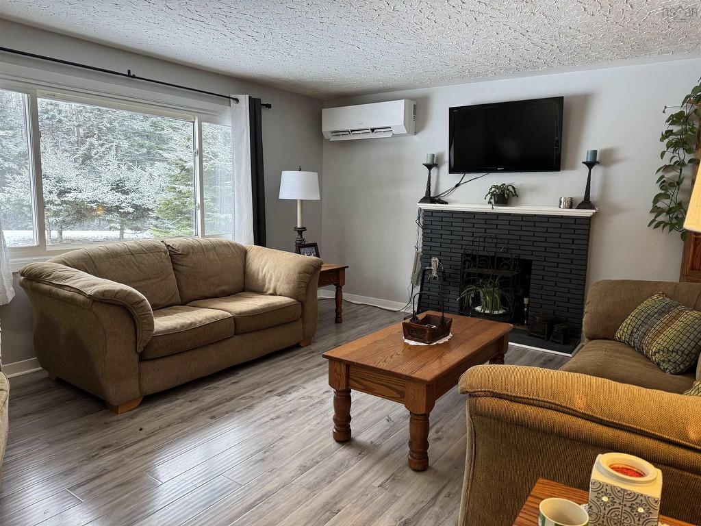 












233 Greenfield Road

,
Murray Siding,




NS
B6L 3M6

