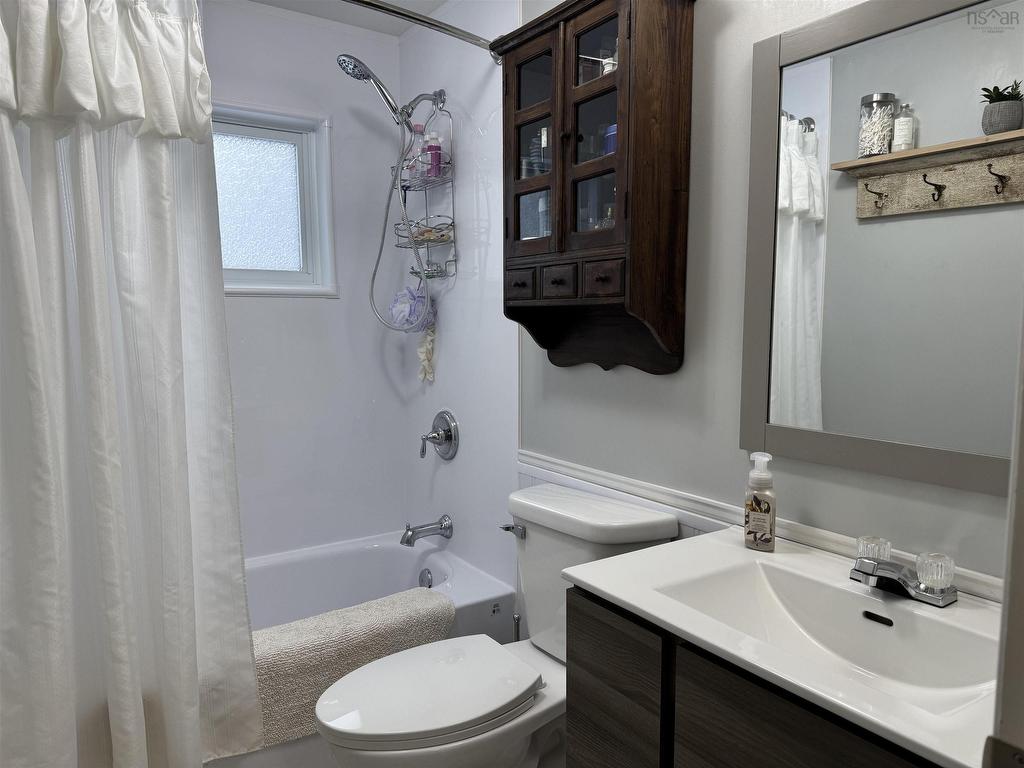 












233 Greenfield Road

,
Murray Siding,




NS
B6L 3M6

