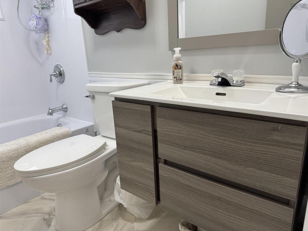 












233 Greenfield Road

,
Murray Siding,




NS
B6L 3M6

