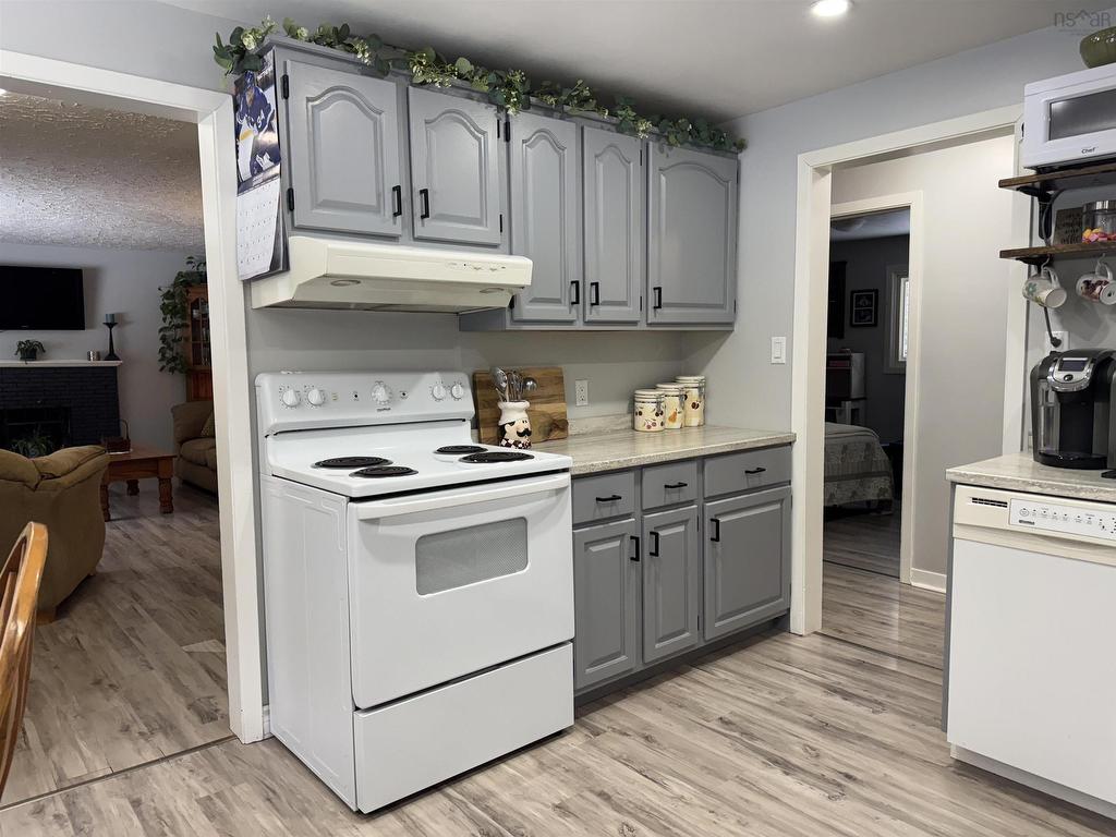 












233 Greenfield Road

,
Murray Siding,




NS
B6L 3M6

