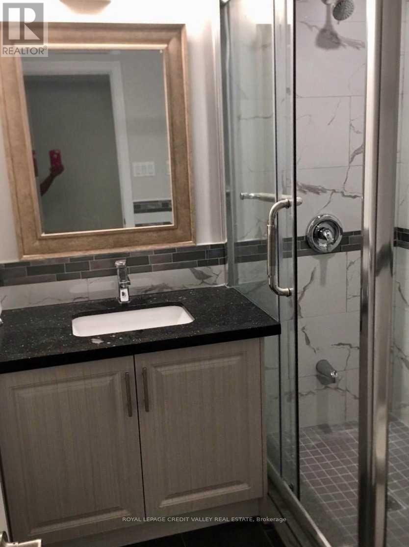 












BSMT - 11 OXENDON ROAD

,
Brampton,




Ontario
L7A4M4

