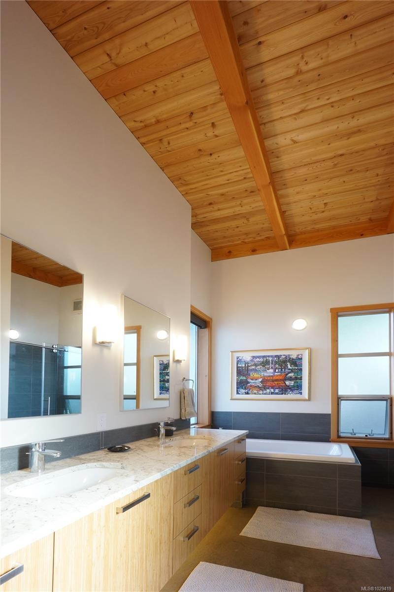 









3870


East

Rd,
Denman Island,




BC
V0R 1T0

