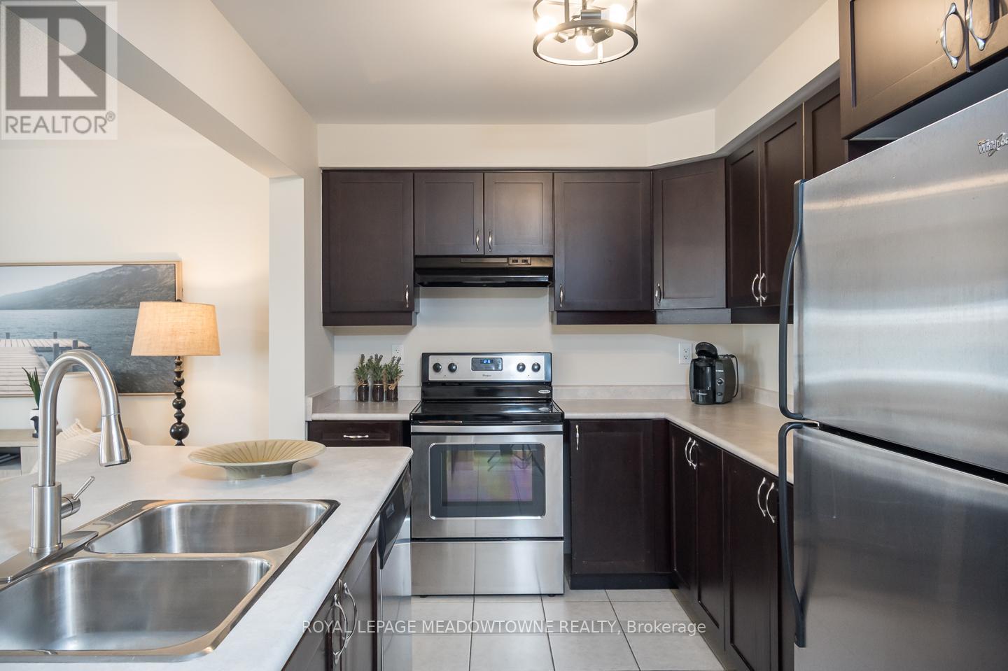 












12 - 1025 NADALIN HEIGHTS

,
Milton,




Ontario
L9T8R3

