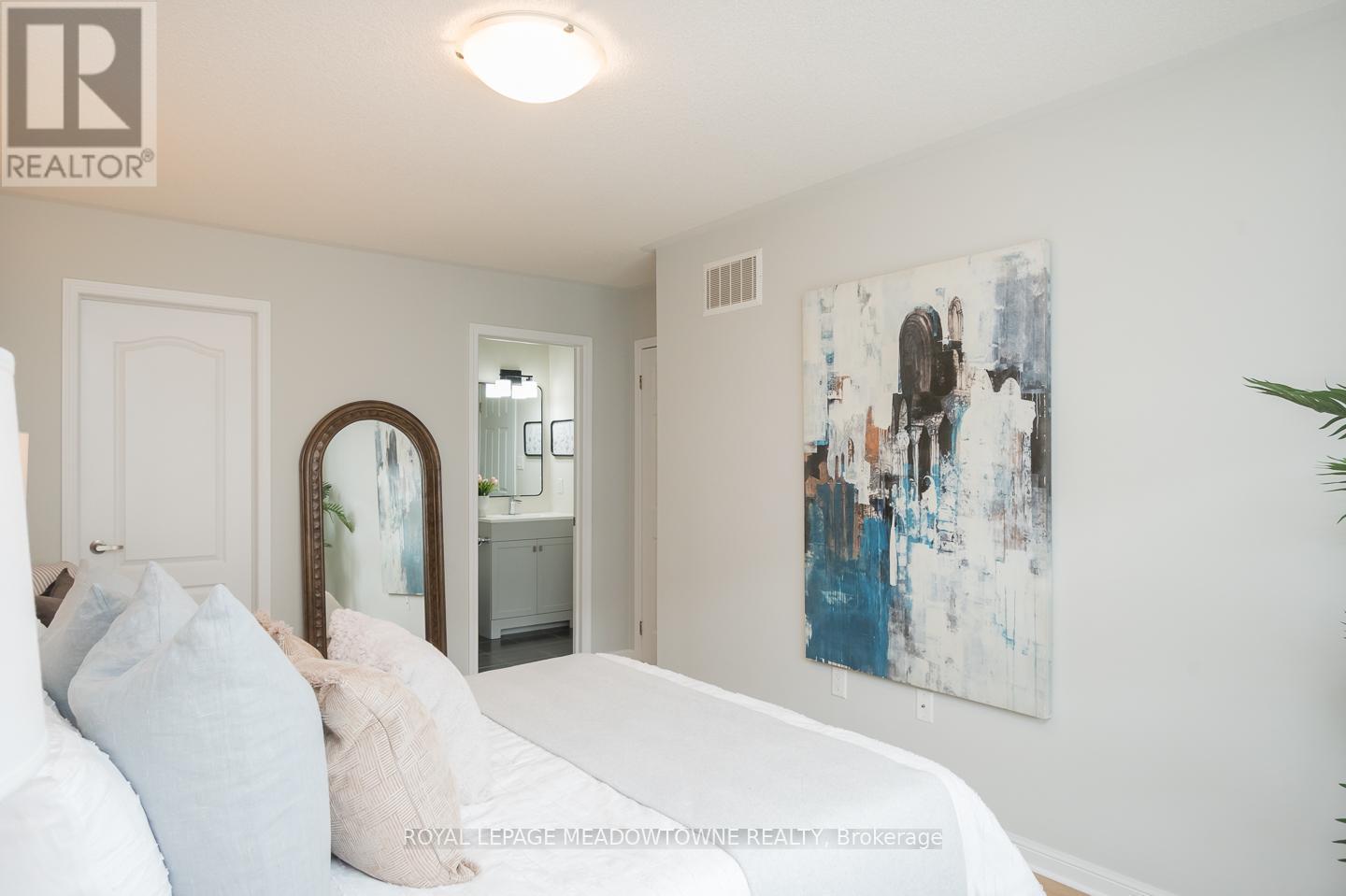 












12 - 1025 NADALIN HEIGHTS

,
Milton,




Ontario
L9T8R3

