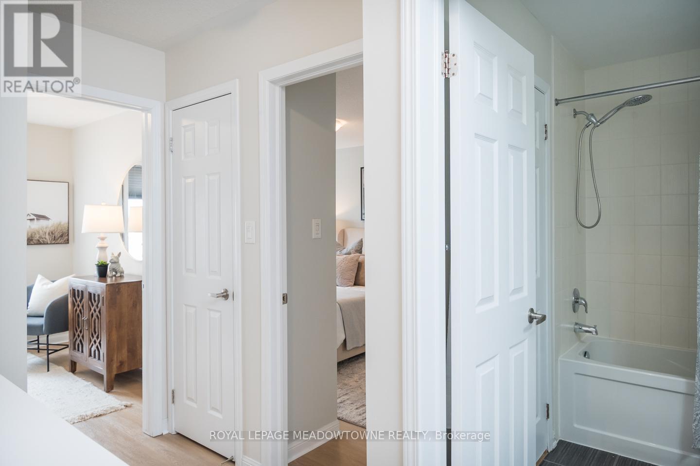 












12 - 1025 NADALIN HEIGHTS

,
Milton,




Ontario
L9T8R3

