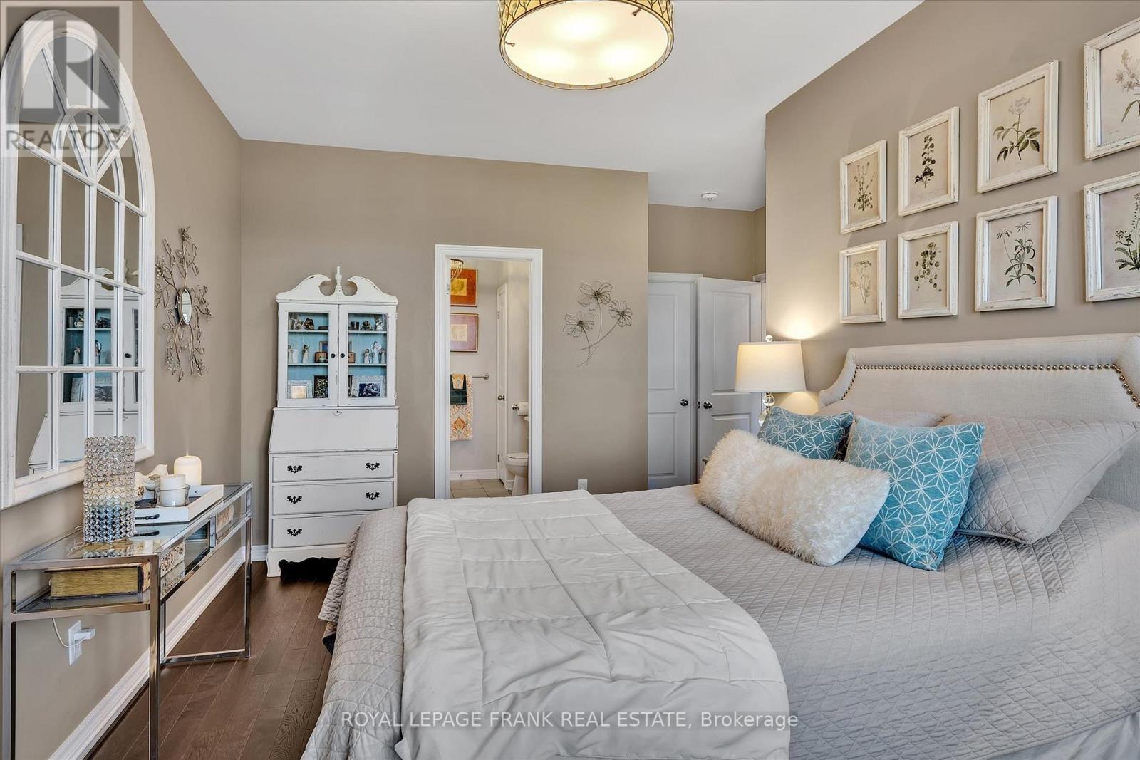 












2 RICHARD EASON COURT

,
Otonabee-South Monaghan,




Ontario
K9J0G4

