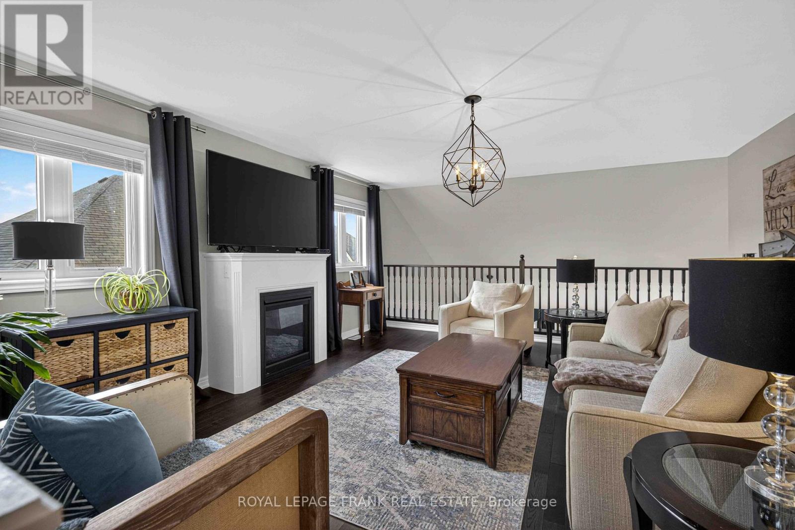 












2 RICHARD EASON COURT

,
Otonabee-South Monaghan,




Ontario
K9J0G4

