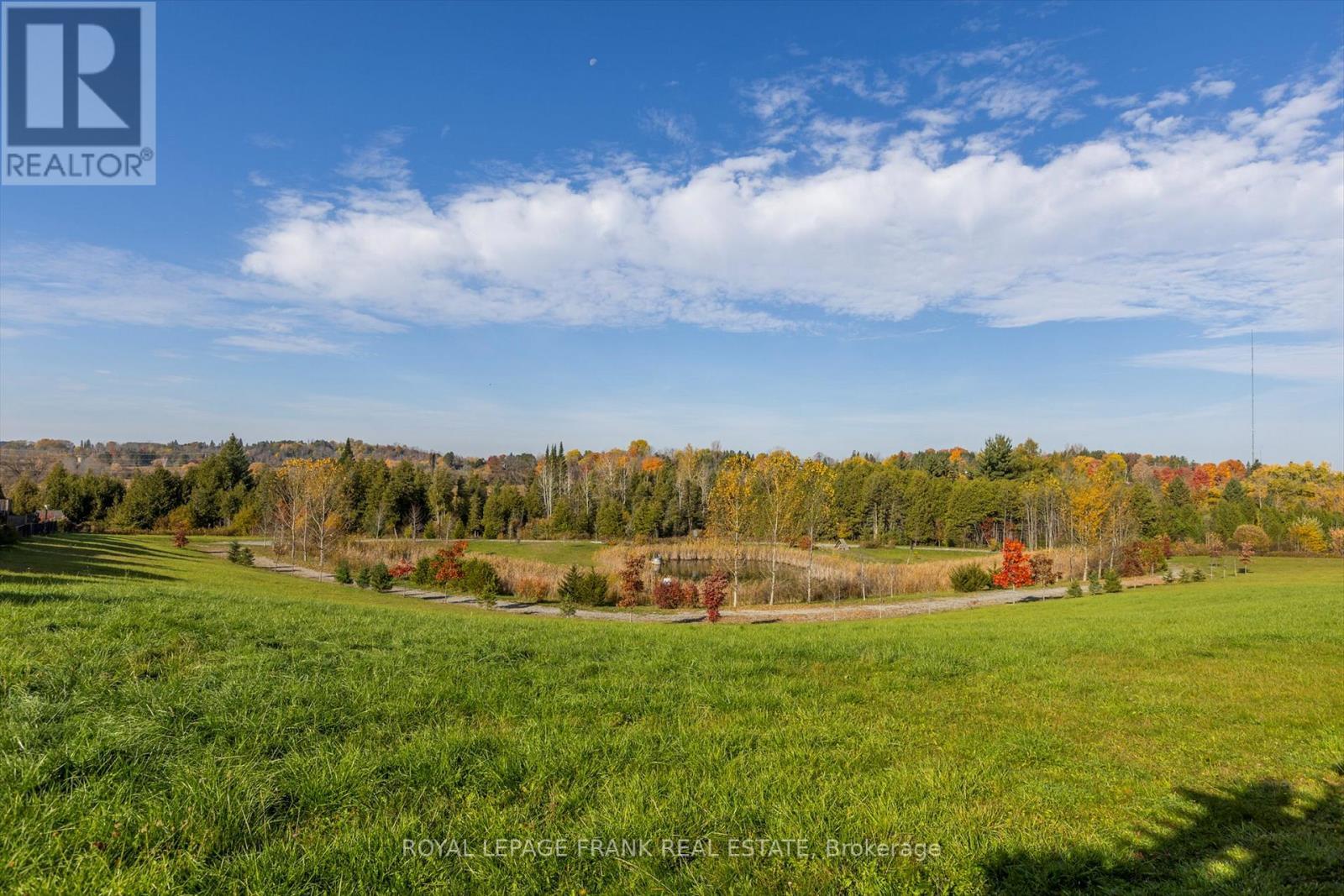 












2 RICHARD EASON COURT

,
Otonabee-South Monaghan,




Ontario
K9J0G4

