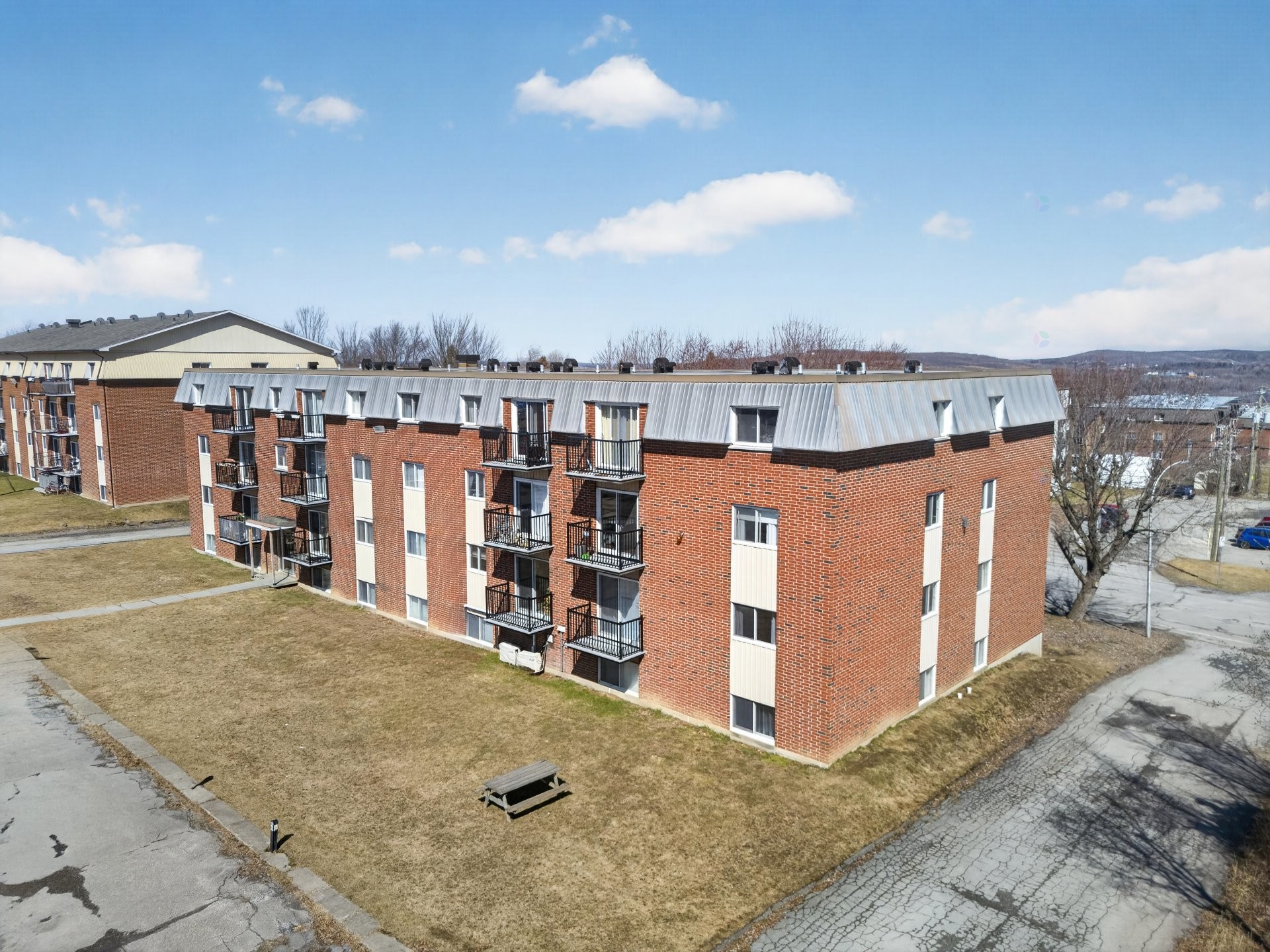









915

 - 950


Rue des Blés

,
Sherbrooke (Fleurimont),




QC
J1E3J8

