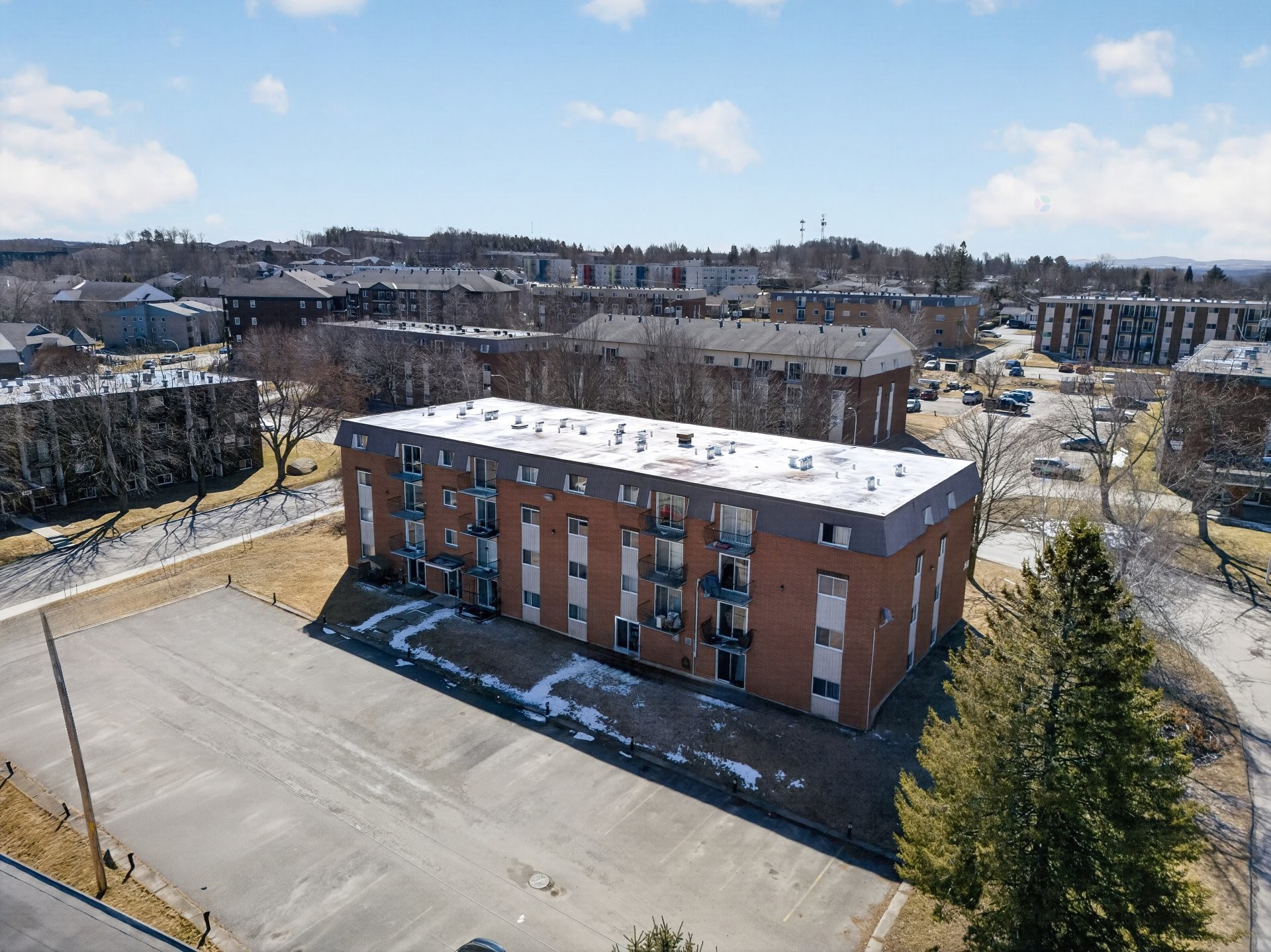 









915

 - 950


Rue des Blés

,
Sherbrooke (Fleurimont),




QC
J1E3J8

