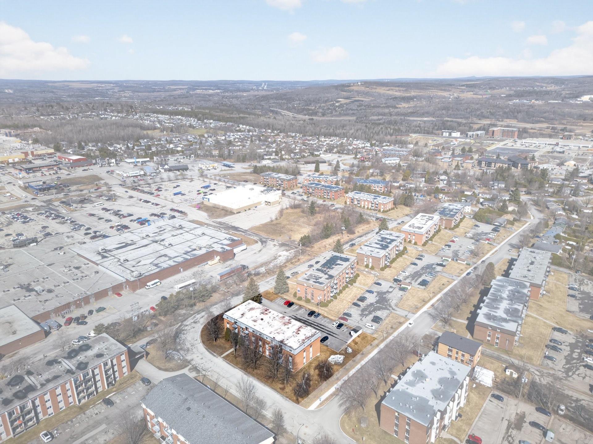 









915

 - 950


Rue des Blés

,
Sherbrooke (Fleurimont),




QC
J1E3J8

