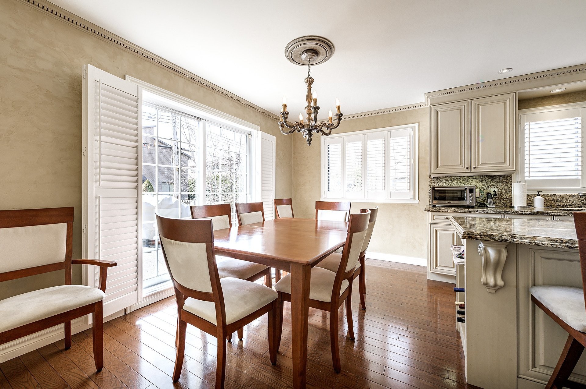 









114


Rue Ryan

,
Dollard-des-Ormeaux,




QC
H9A3C4

