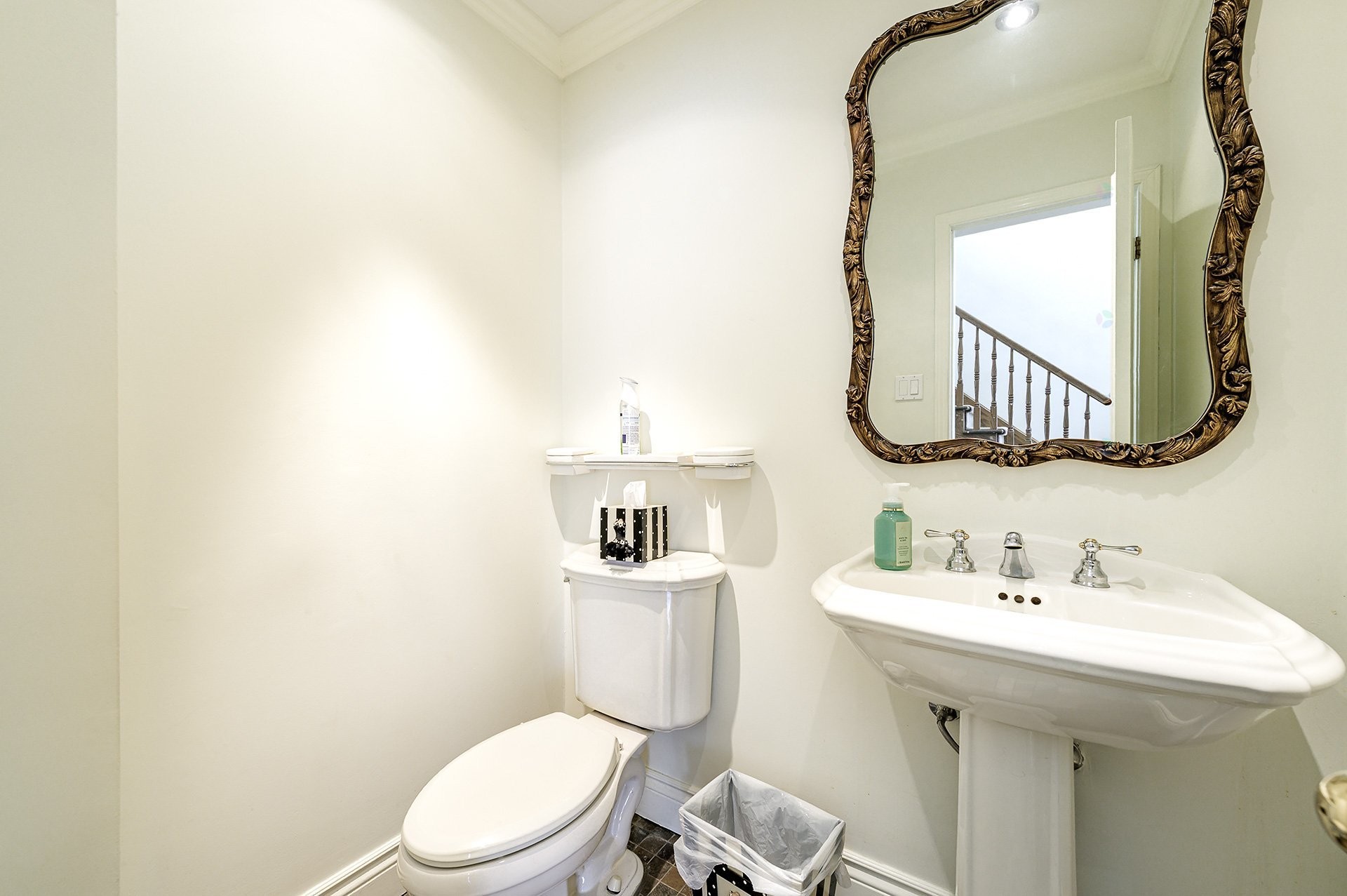 









114


Rue Ryan

,
Dollard-des-Ormeaux,




QC
H9A3C4

