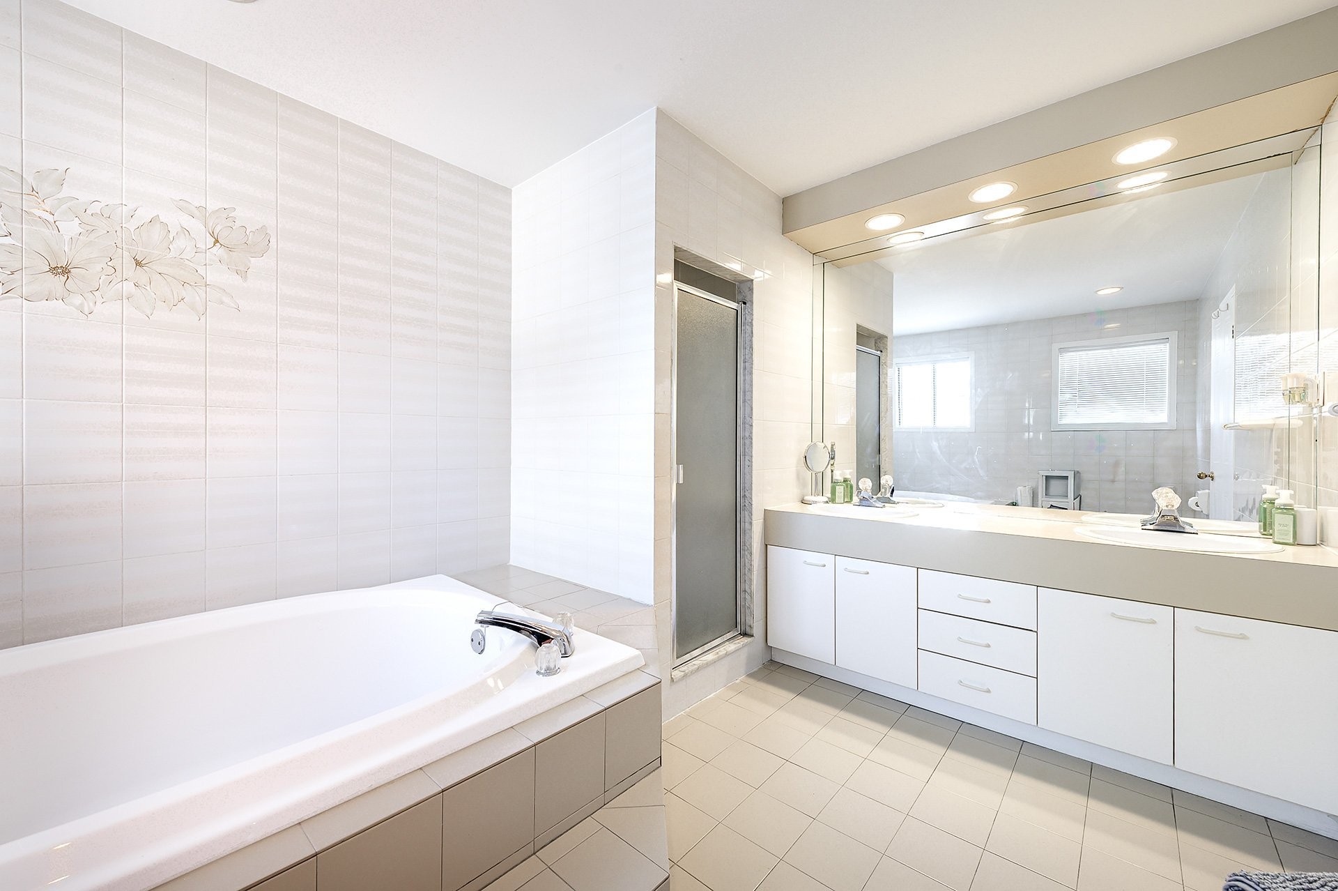 









114


Rue Ryan

,
Dollard-des-Ormeaux,




QC
H9A3C4

