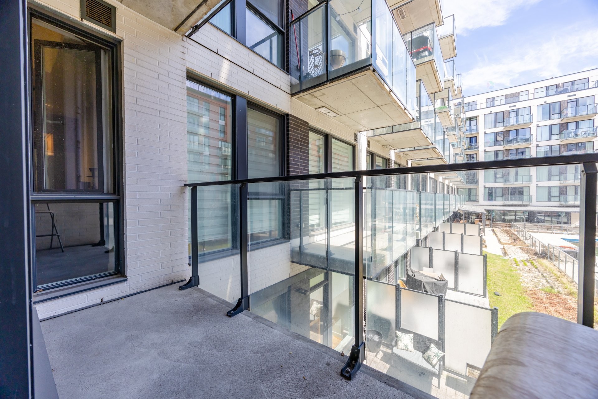 









385


Rue St-Martin

, 207,
Montréal (Le Sud-Ouest),




QC
H3J0C6

