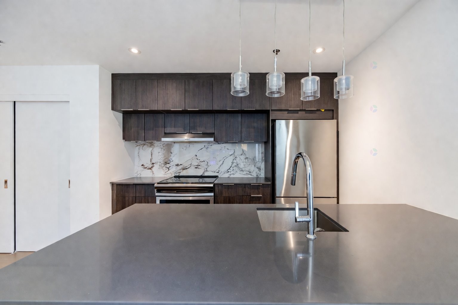 









385


Rue St-Martin

, 207,
Montréal (Le Sud-Ouest),




QC
H3J0C6

