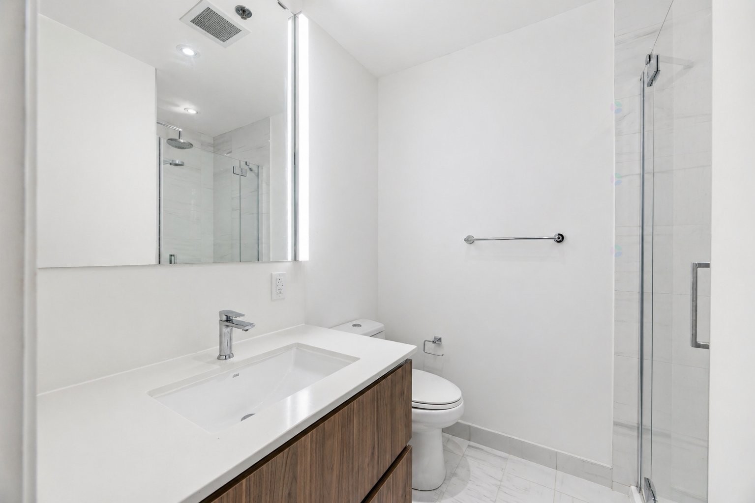









385


Rue St-Martin

, 305,
Montréal (Le Sud-Ouest),




QC
H3J0C6

