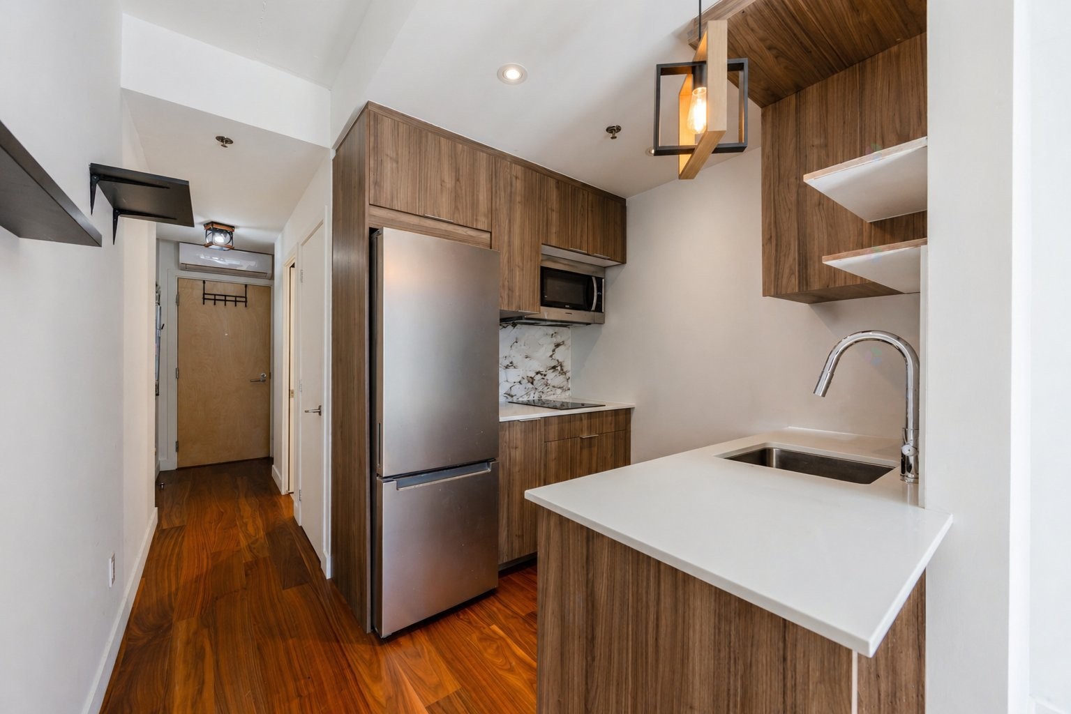 









385


Rue St-Martin

, 305,
Montréal (Le Sud-Ouest),




QC
H3J0C6

