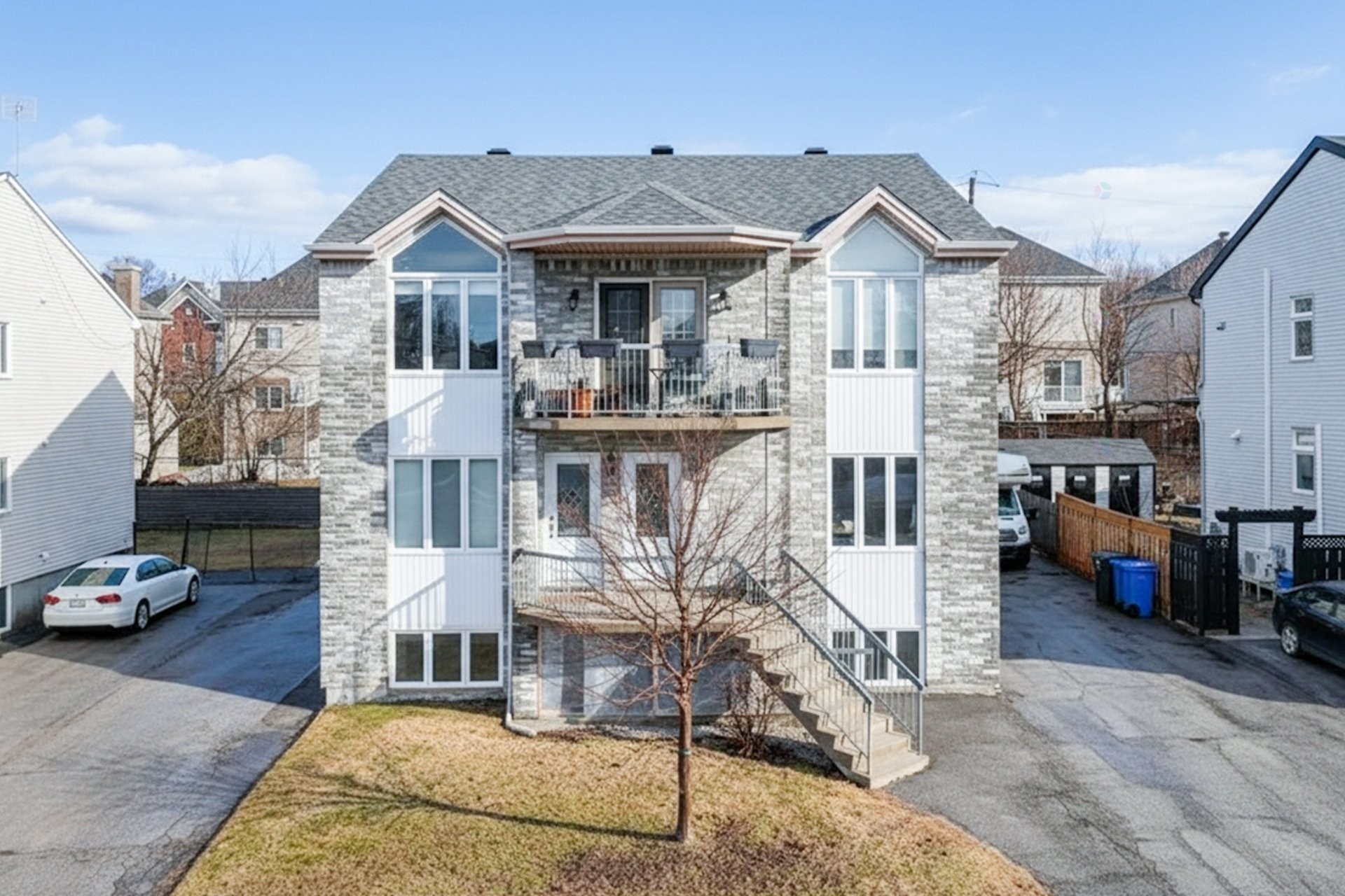 









222

 - 226


Rue des Primevères

,
Sainte-Thérèse,




QC
J7E5L2

