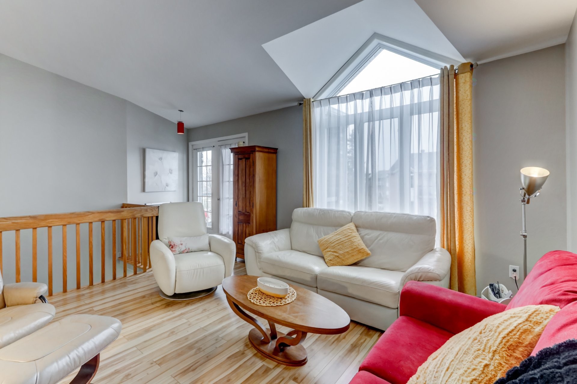 









222

 - 226


Rue des Primevères

,
Sainte-Thérèse,




QC
J7E5L2

