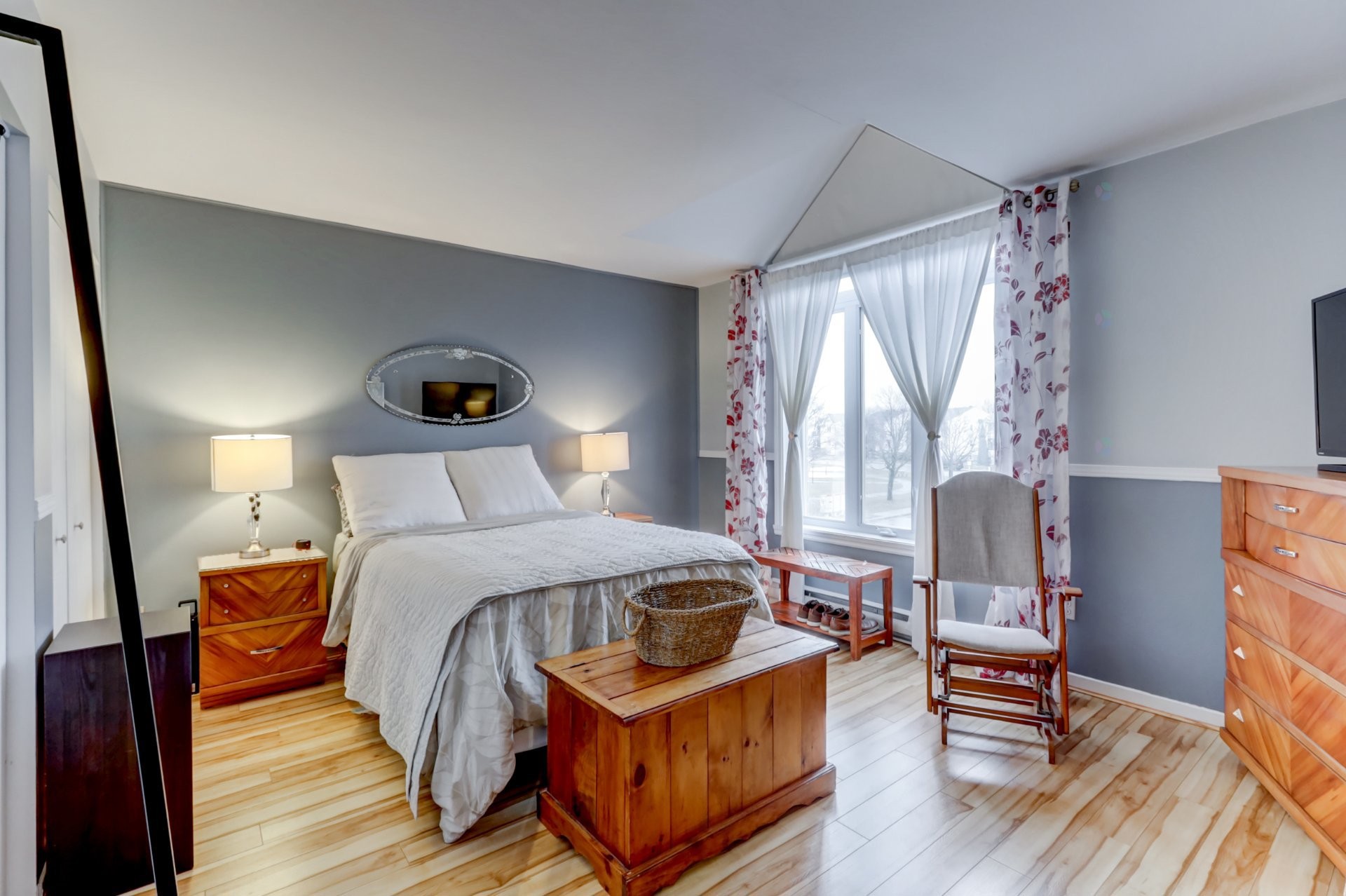 









222

 - 226


Rue des Primevères

,
Sainte-Thérèse,




QC
J7E5L2

