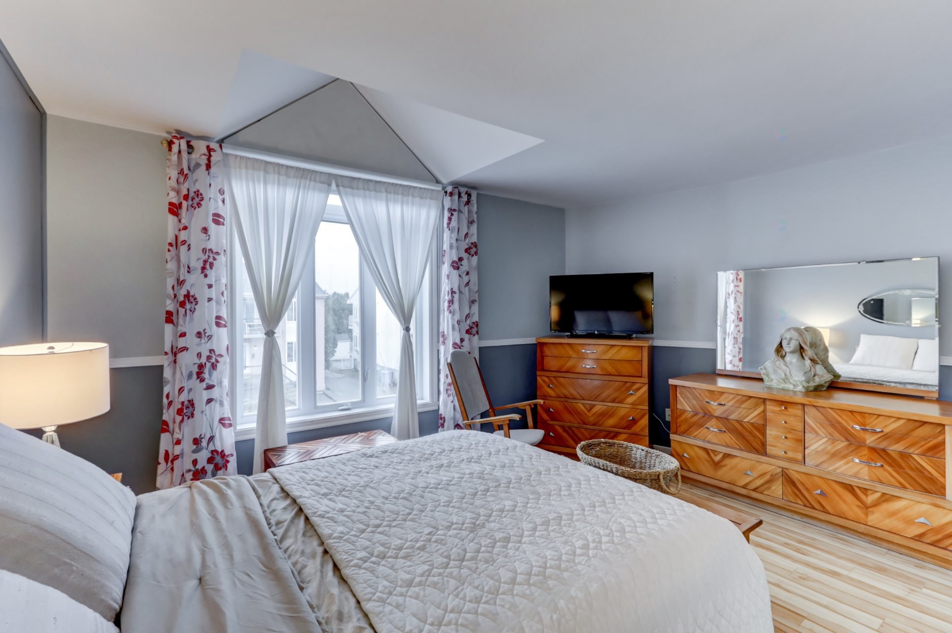 









222

 - 226


Rue des Primevères

,
Sainte-Thérèse,




QC
J7E5L2

