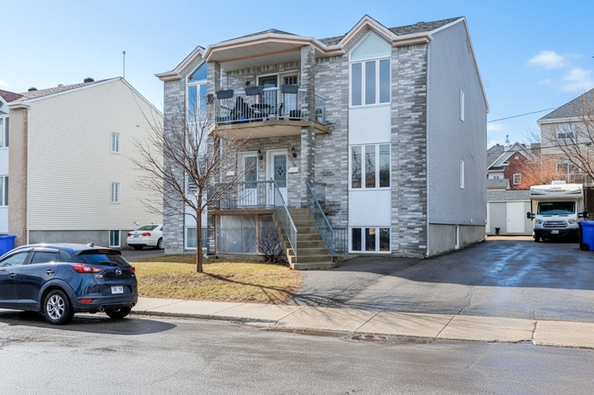 









222

 - 226


Rue des Primevères

,
Sainte-Thérèse,




QC
J7E5L2

