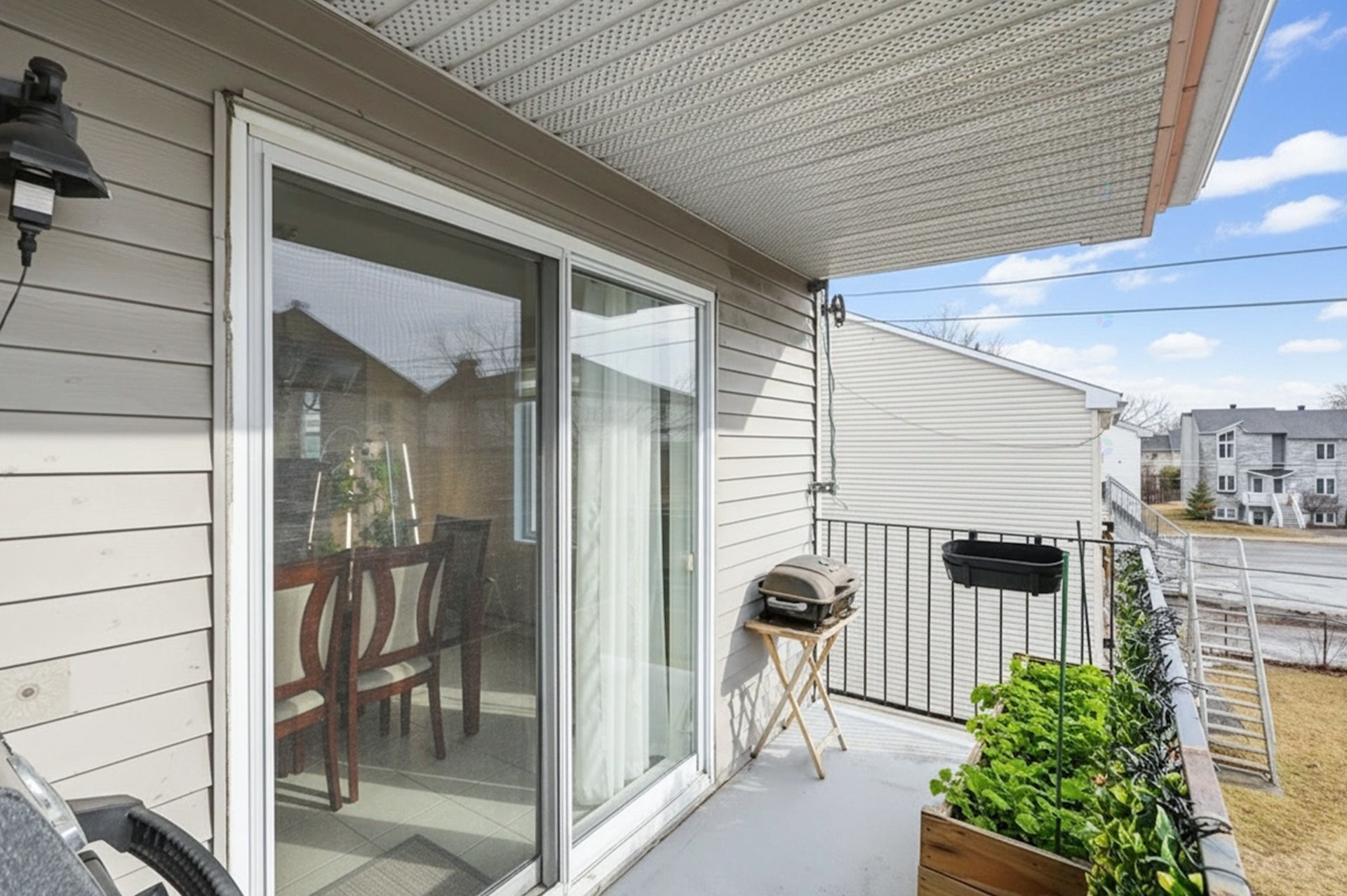 









222

 - 226


Rue des Primevères

,
Sainte-Thérèse,




QC
J7E5L2

