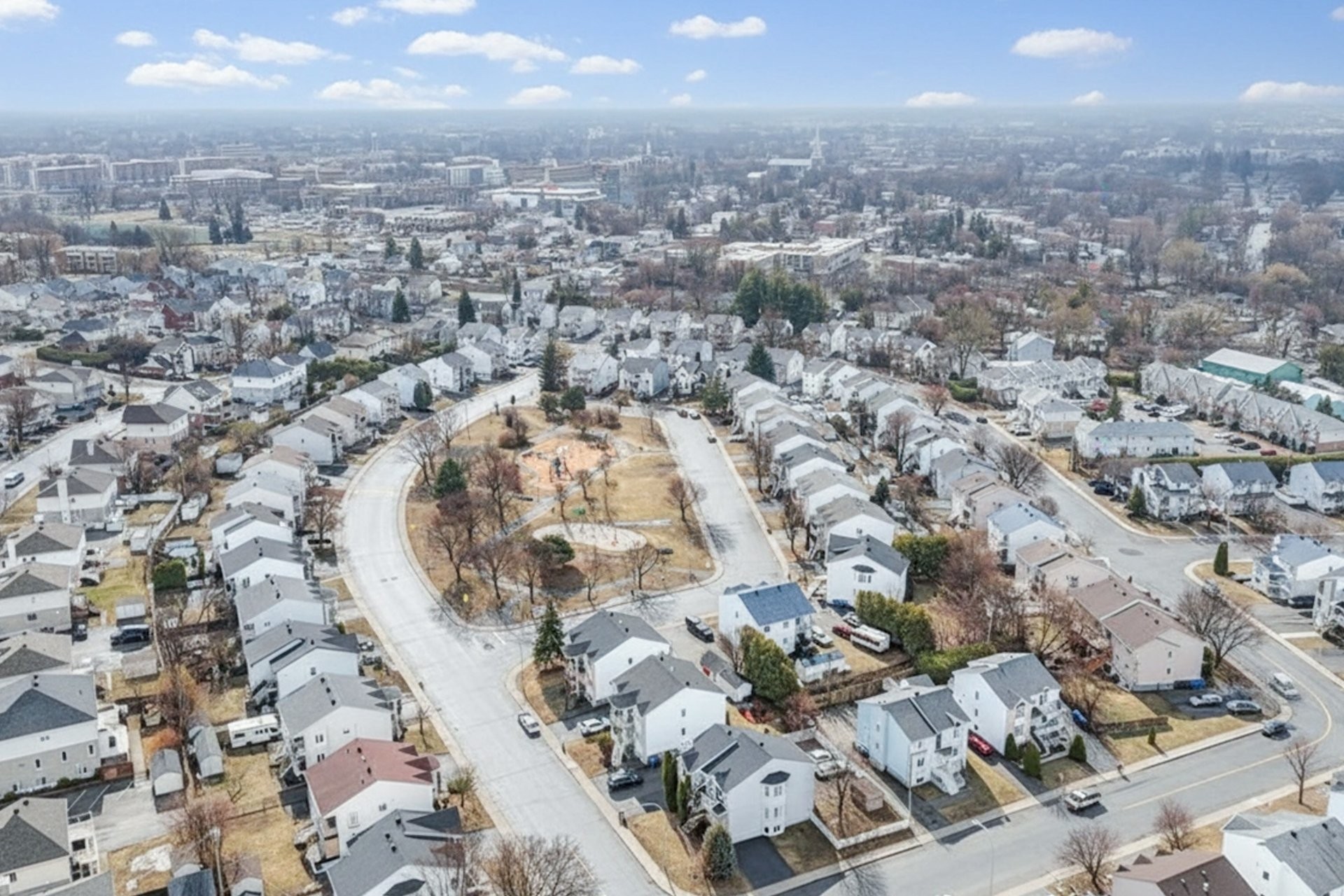 









222

 - 226


Rue des Primevères

,
Sainte-Thérèse,




QC
J7E5L2

