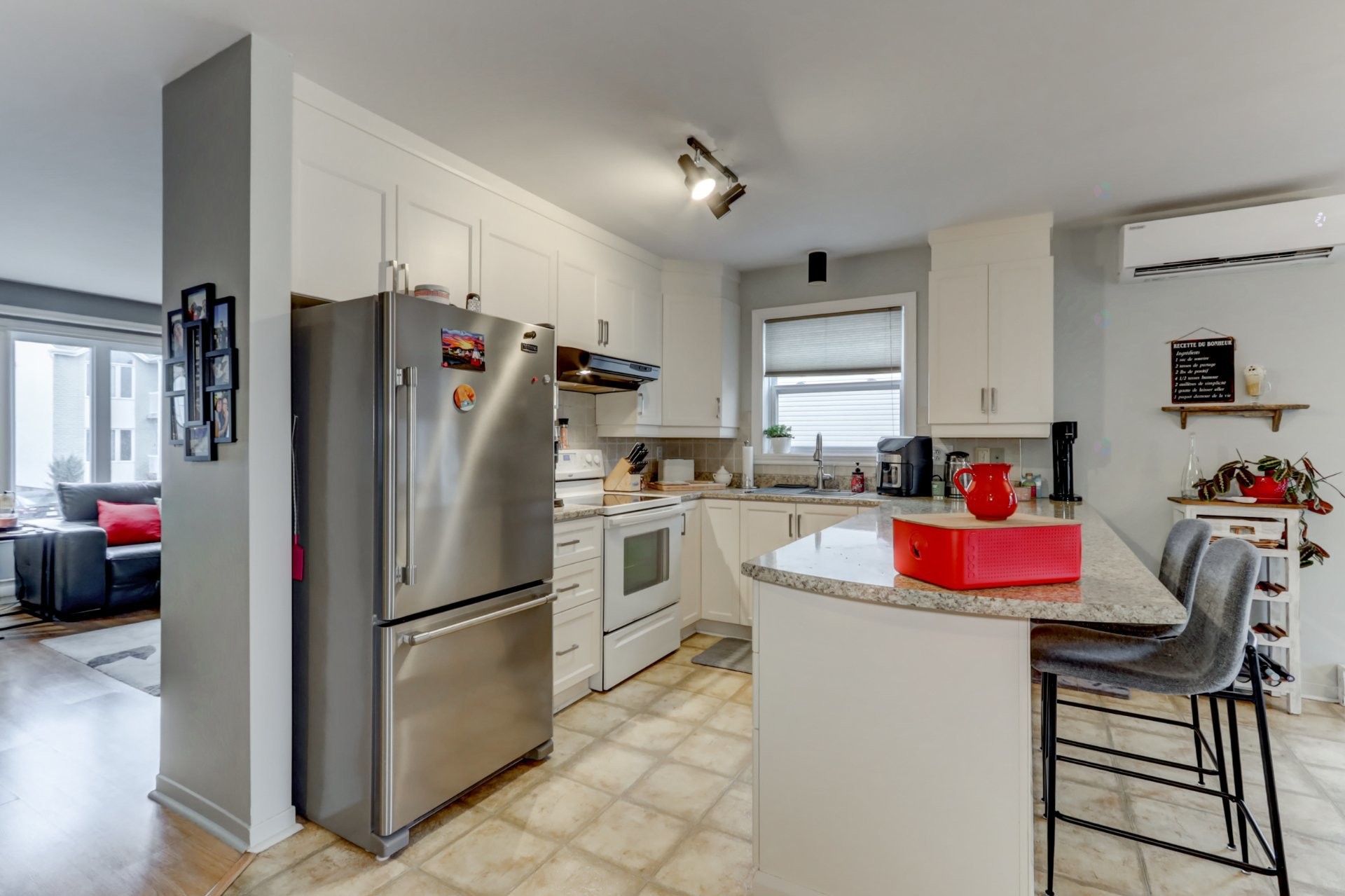 









222

 - 226


Rue des Primevères

,
Sainte-Thérèse,




QC
J7E5L2

