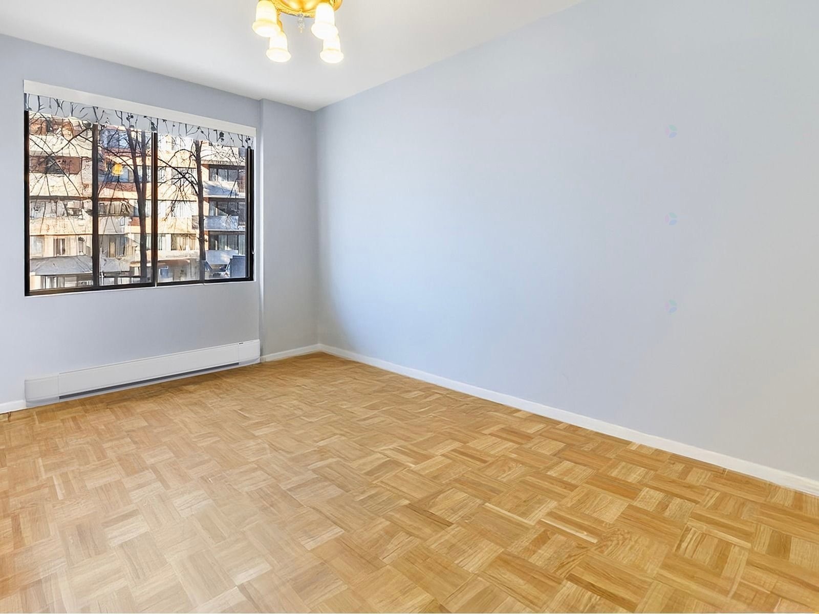 









5700


Av. Rembrandt

, 104,
Côte-Saint-Luc,




QC
H4W3E6

