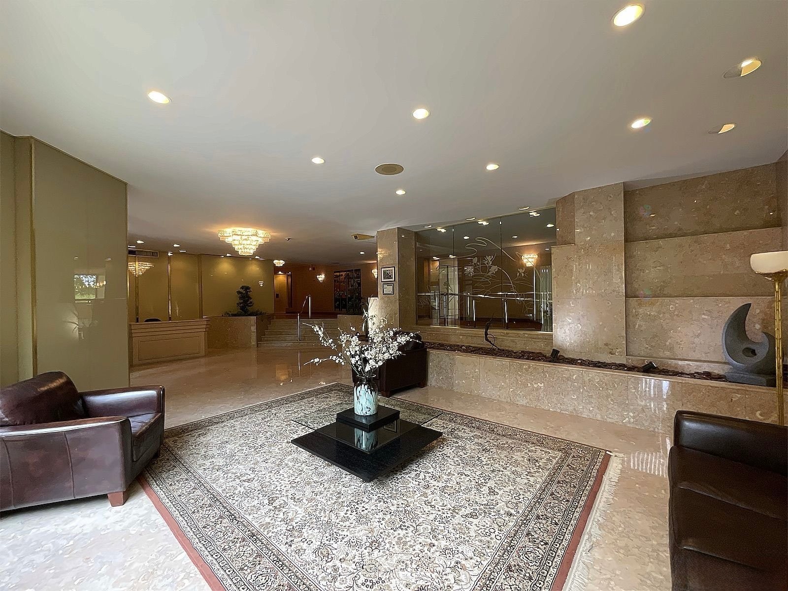 









5700


Av. Rembrandt

, 104,
Côte-Saint-Luc,




QC
H4W3E6

