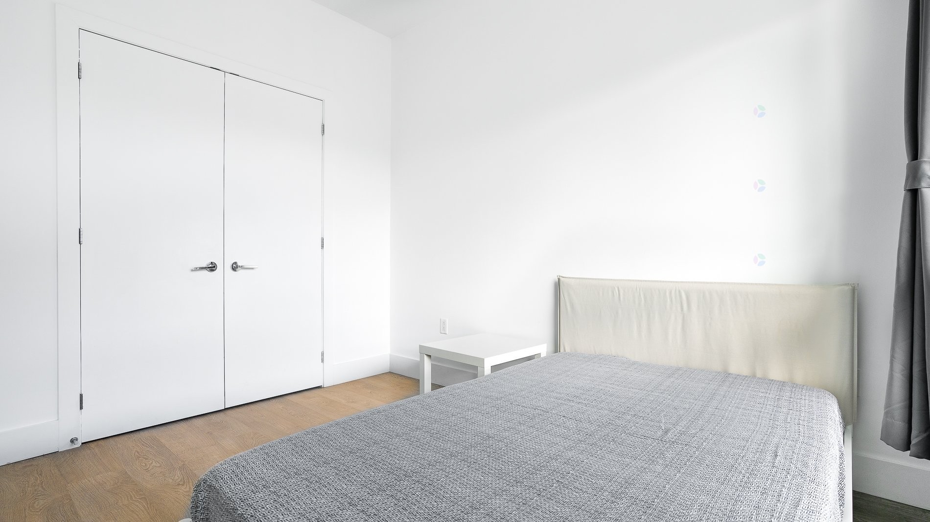 









405


Rue de la Concorde

, 2001,
Montréal (Ville-Marie),




QC
H3A0H1

