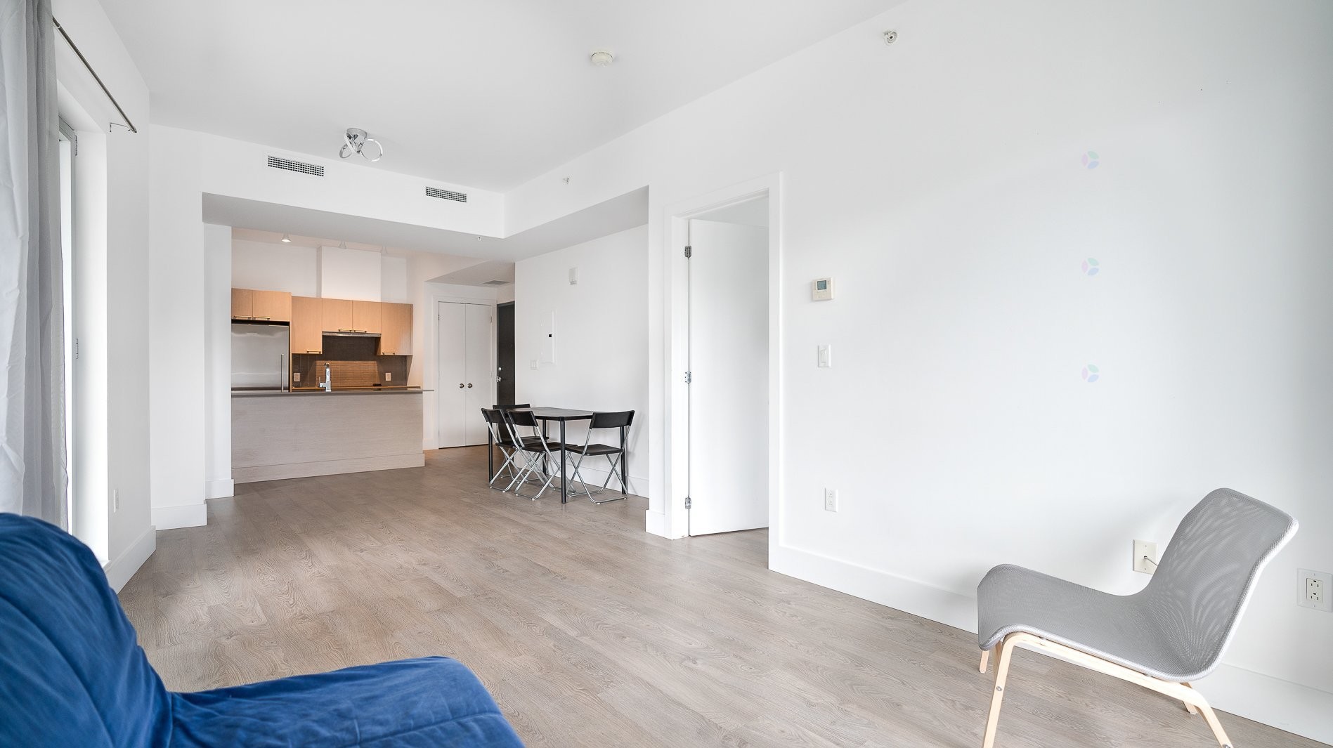 









405


Rue de la Concorde

, 2001,
Montréal (Ville-Marie),




QC
H3A0H1

