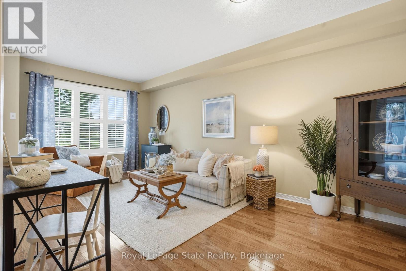 












38 - 2665 THOMAS STREET

,
Mississauga (Central Erin Mills),




Ontario
L5M6G4


