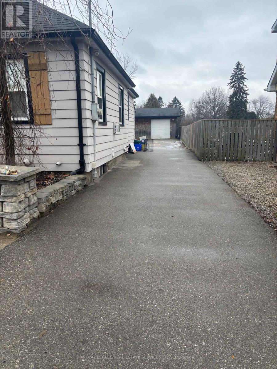 












6 SUSSEX AVENUE

,
Brantford,




Ontario
N3R2G6

