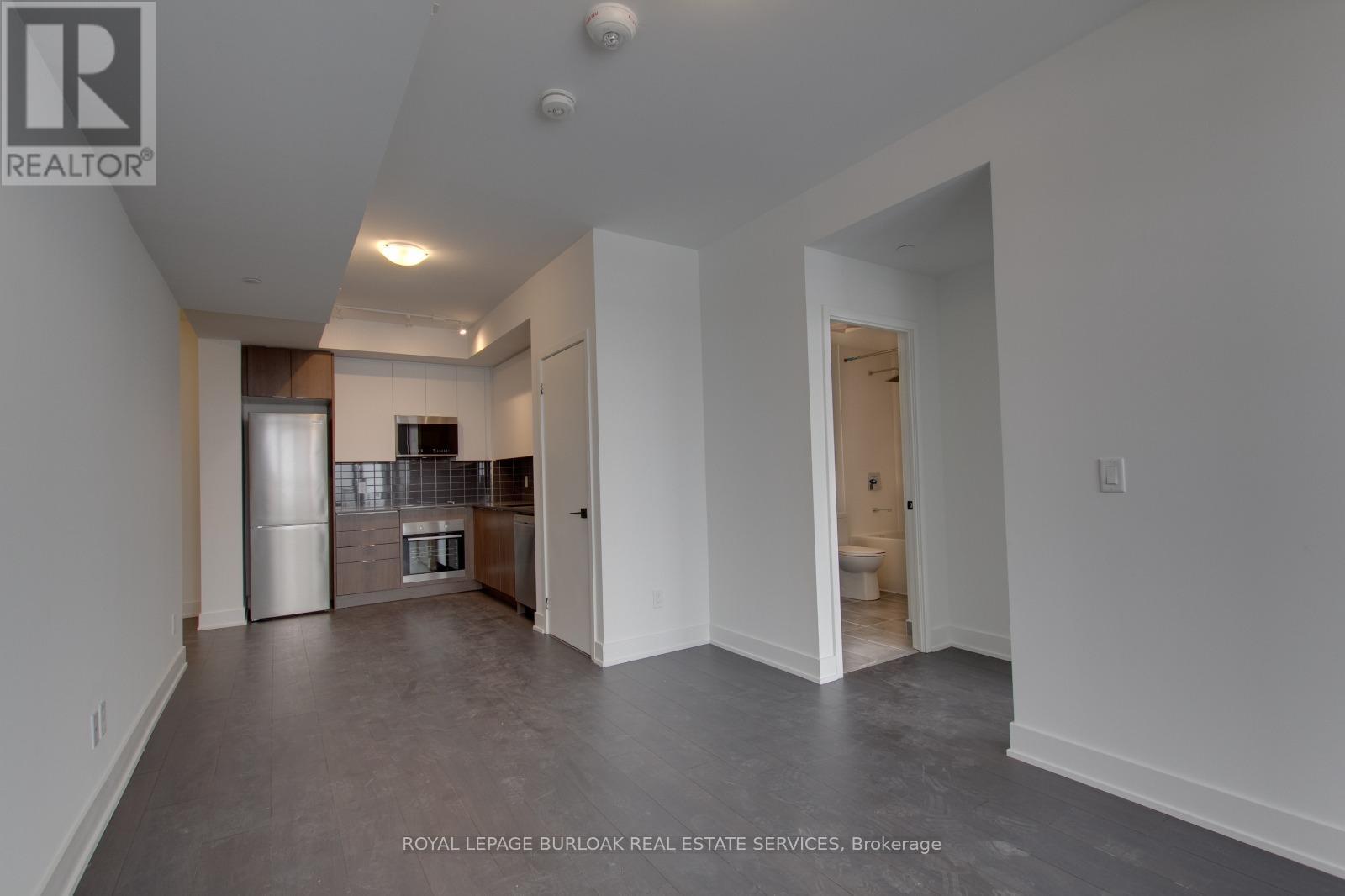












701 - 2481 TAUNTON ROAD

,
Oakville,




Ontario
L6H0G3

