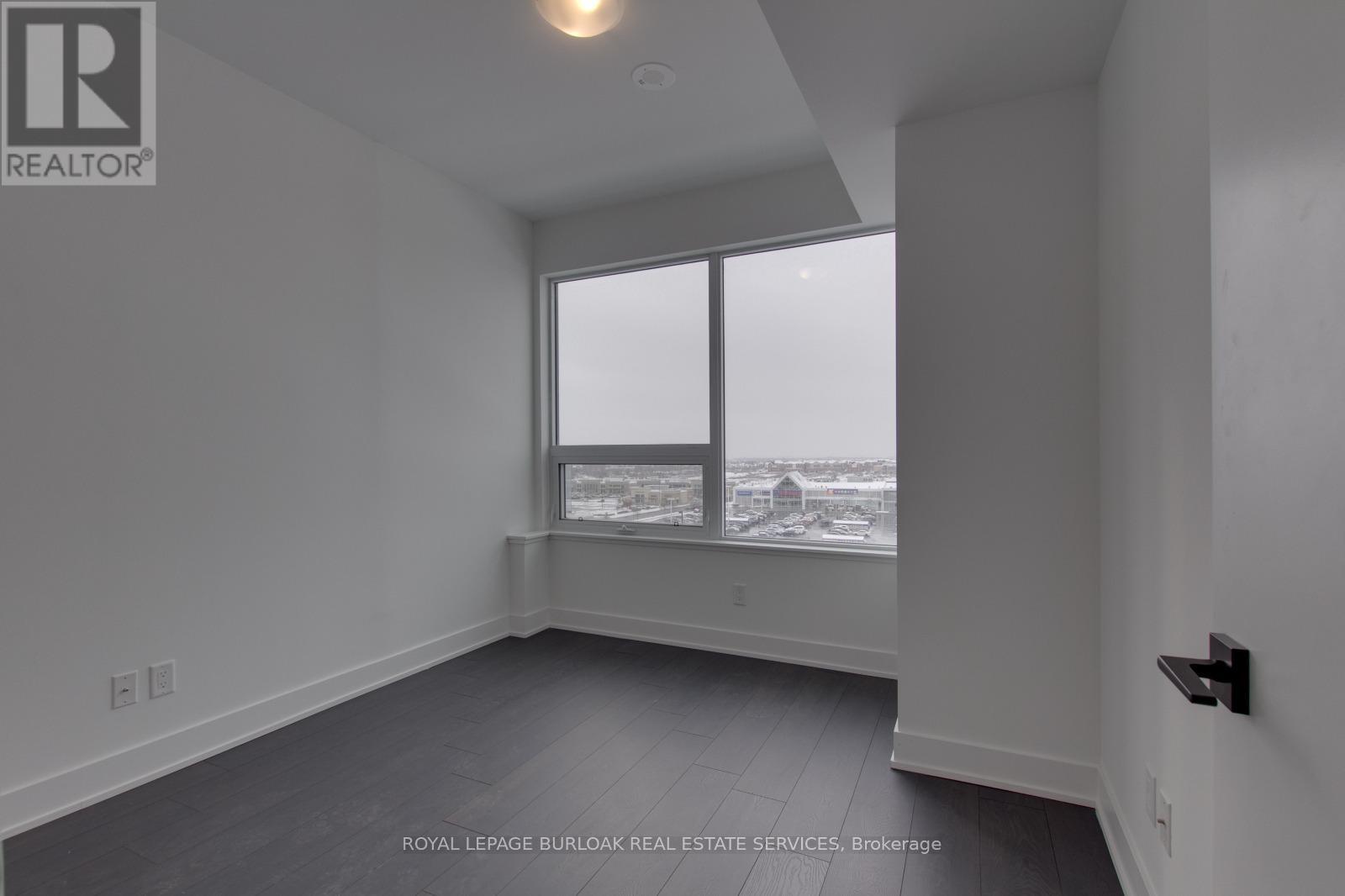 












701 - 2481 TAUNTON ROAD

,
Oakville,




Ontario
L6H0G3

