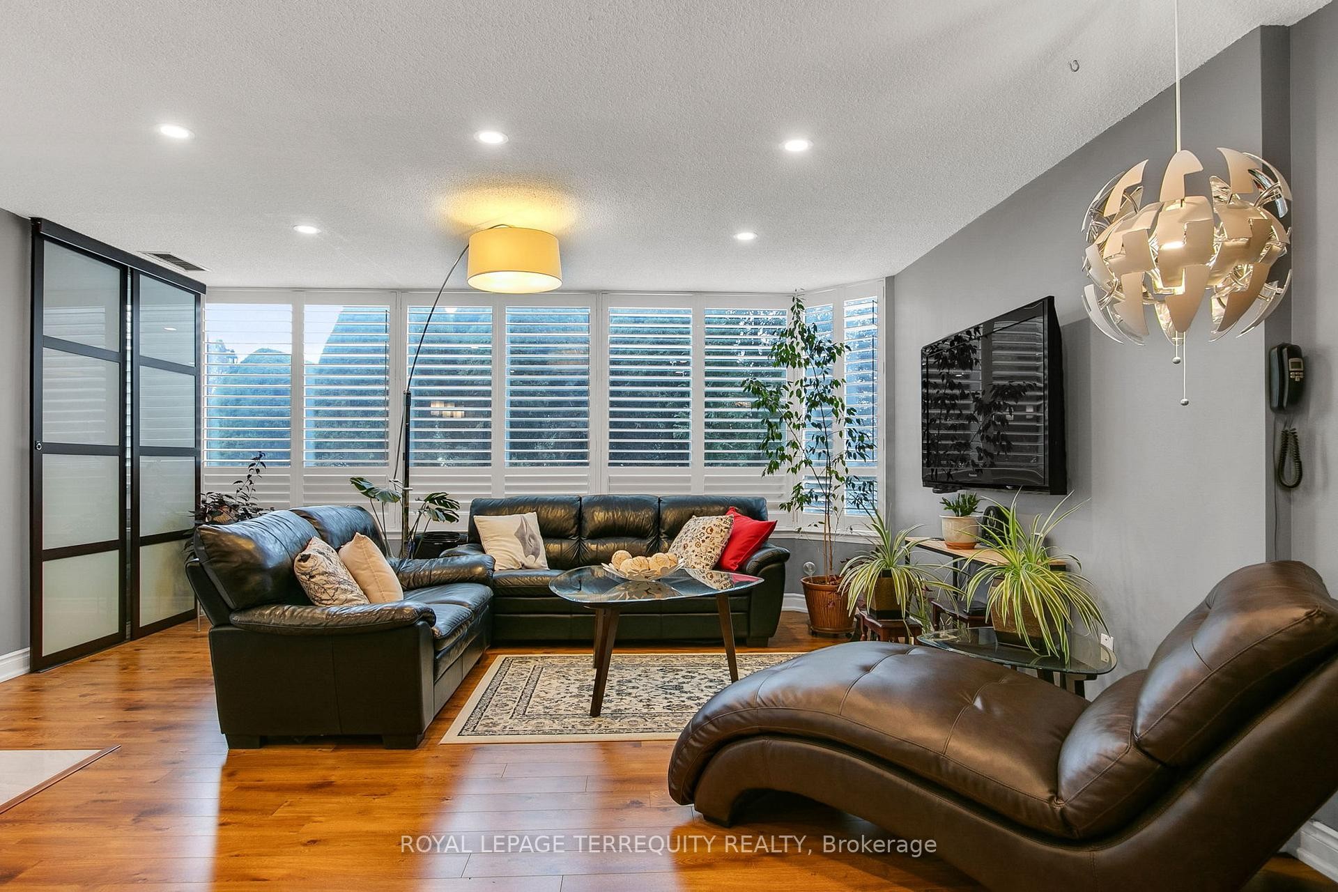 









1131


Steeles

Avenue West, 105,
Toronto,




ON
M2R 3W8


