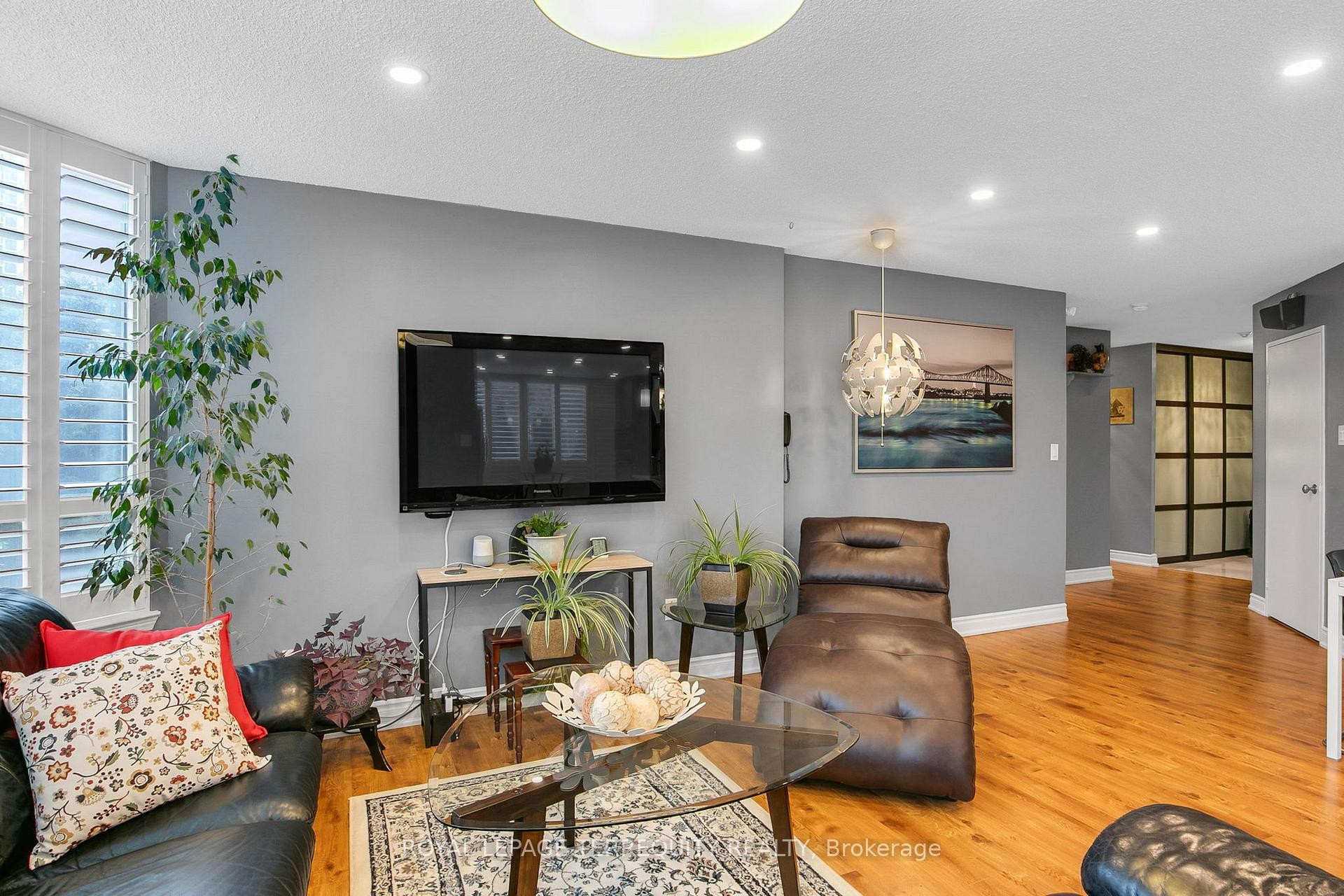









1131


Steeles

Avenue West, 105,
Toronto,




ON
M2R 3W8

