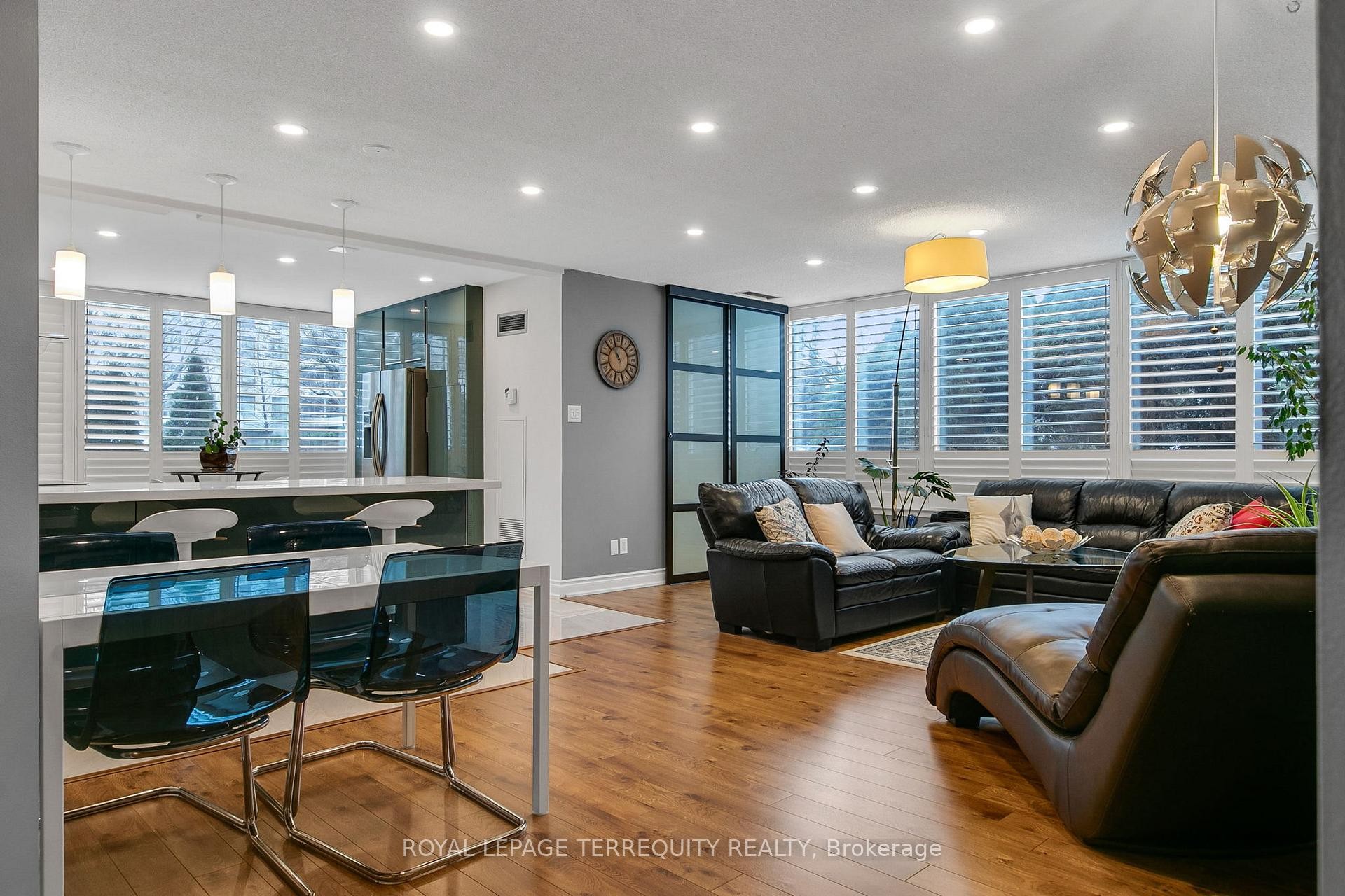 









1131


Steeles

Avenue West, 105,
Toronto,




ON
M2R 3W8

